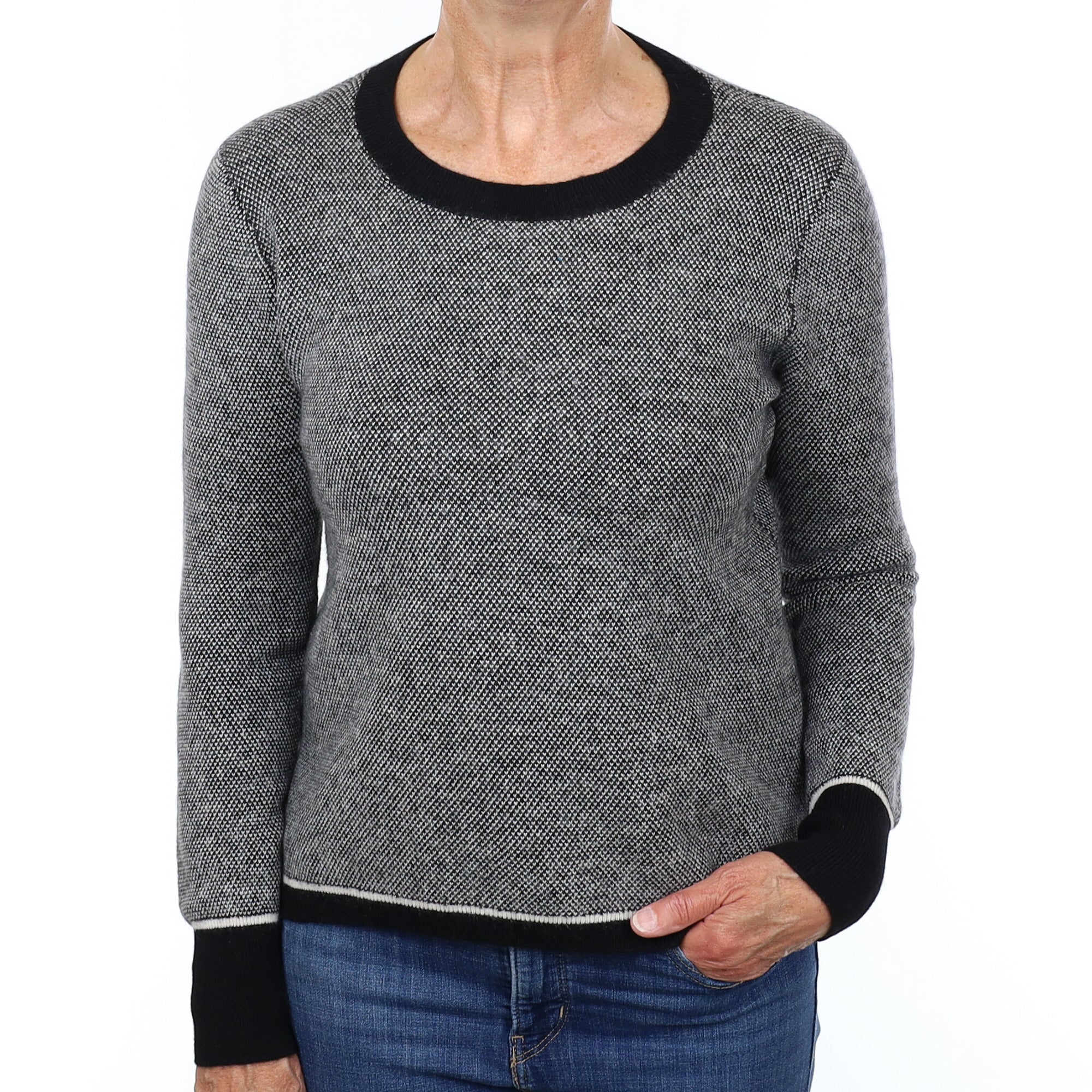 Black and Ivory Textured Cashmere Crew Neck Jumper Medium