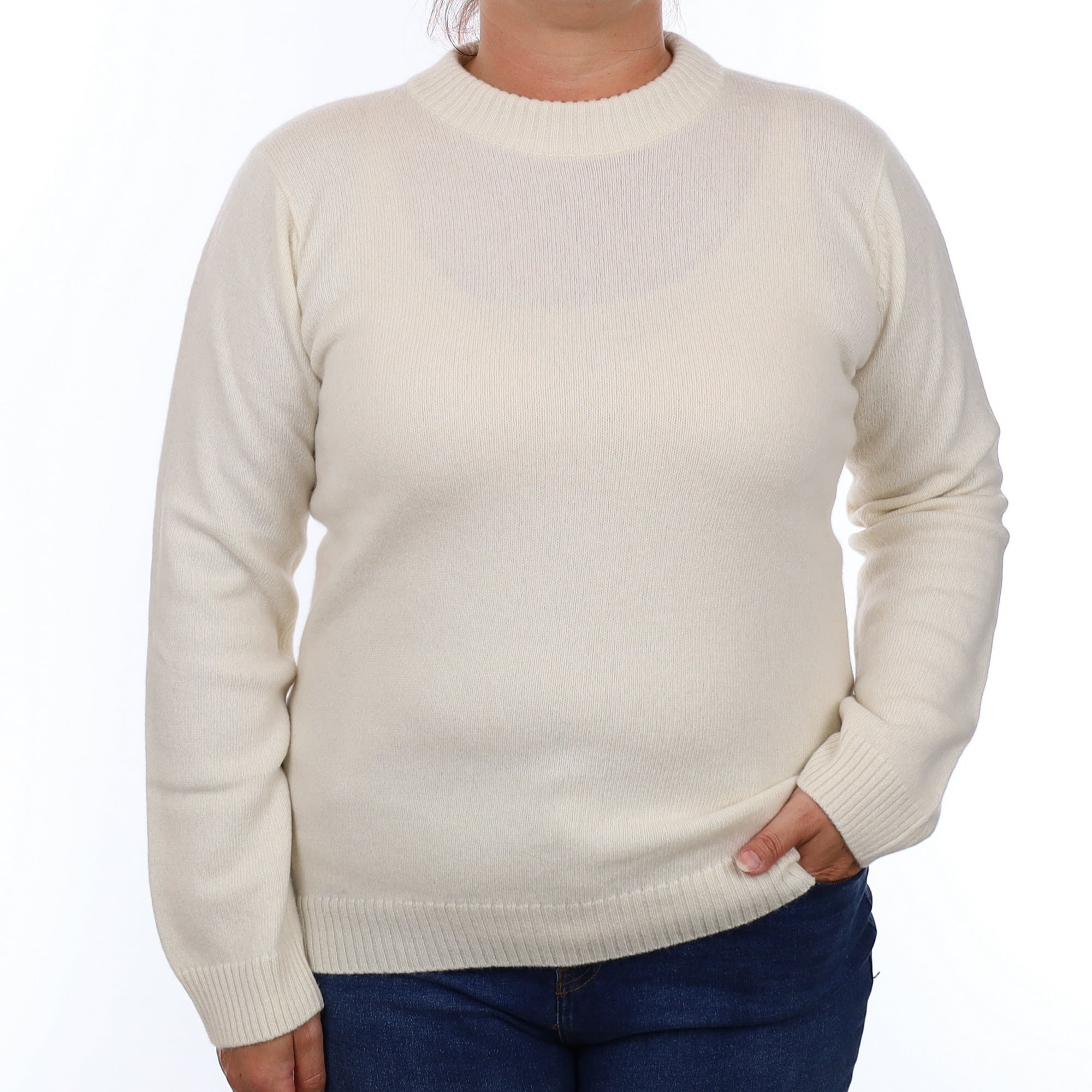 Brand New Scottish Warm White Cashmere Turtleneck Jumper Large