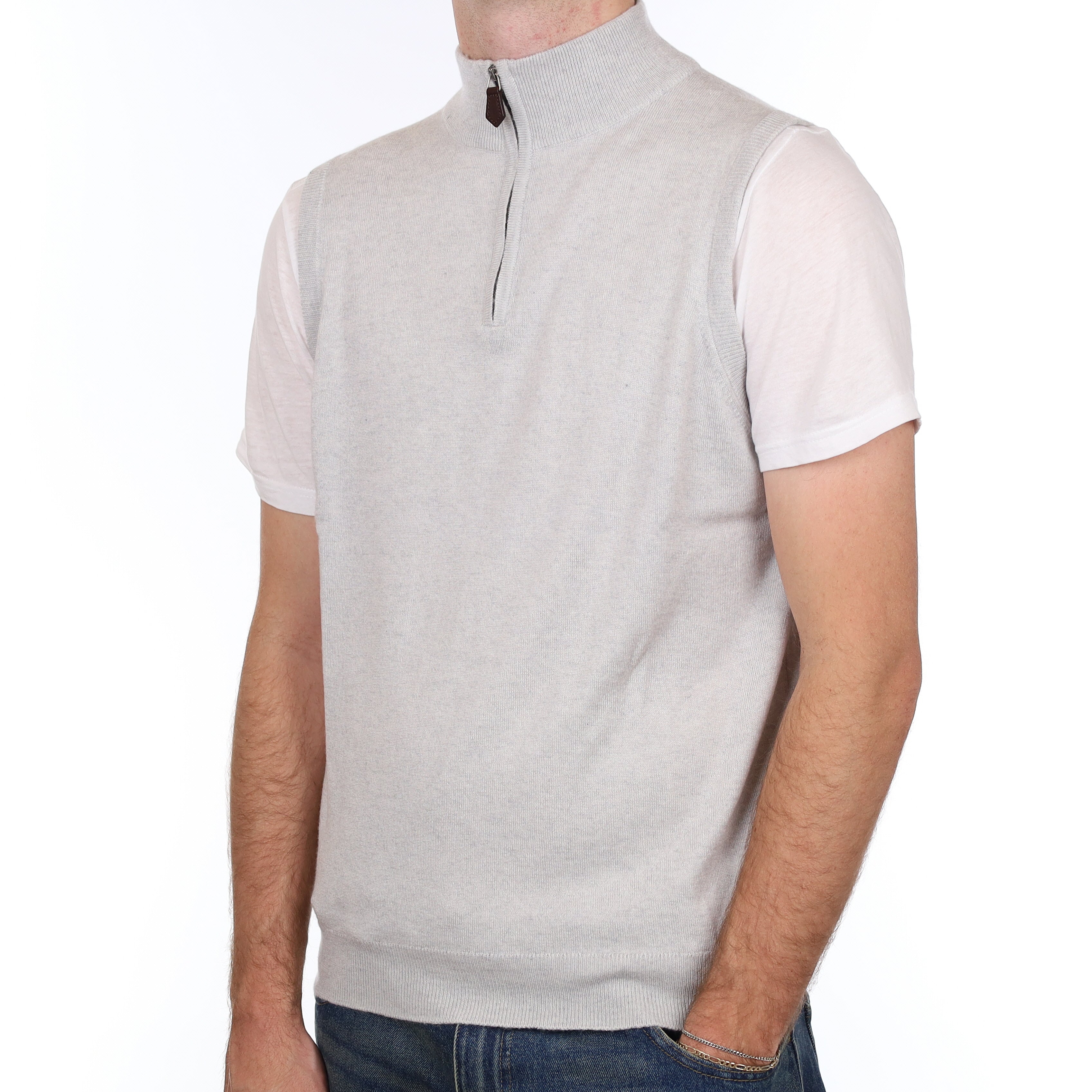 Men's Scottish Scott & Chambers Frost Grey Cashmere Sleeveless 1/4 Zip Jumper Large