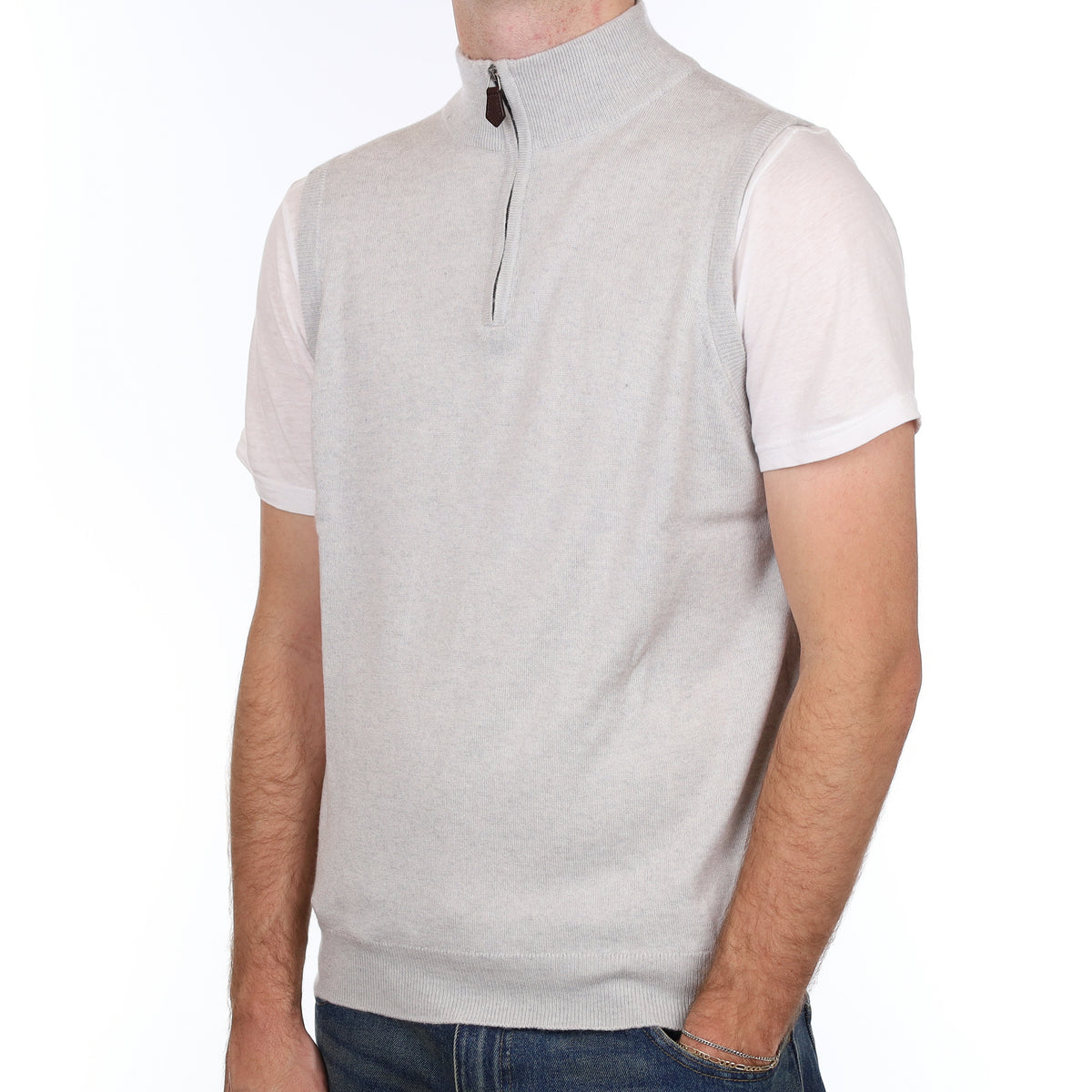Men's Scottish Scott & Chambers Frost Grey Cashmere Sleeveless 1/4 Zip Jumper Large