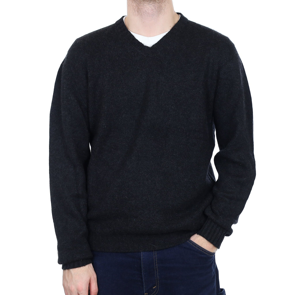 Men's Scottish Charcoal Chunky Cashmere V Neck Jumper Large