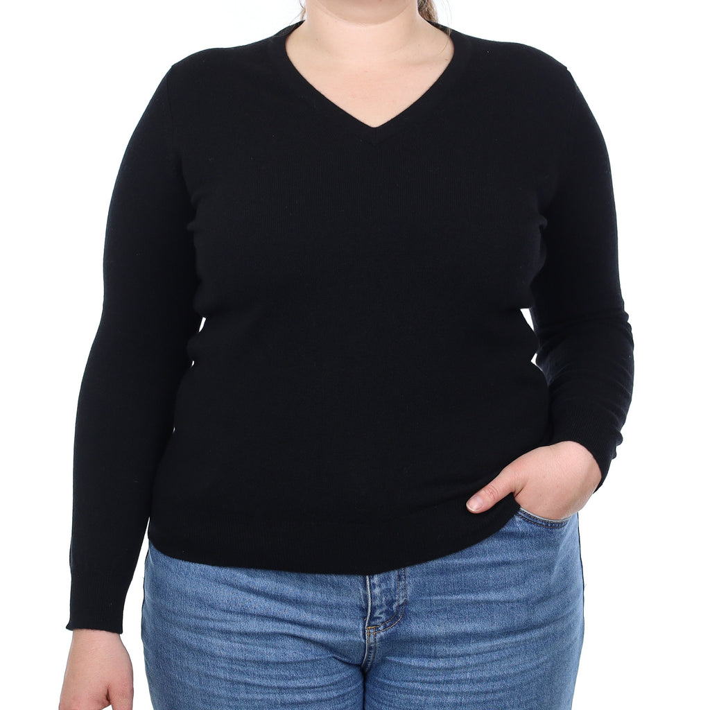 Brand New Scottish Black Cashmere V Neck Jumper Large