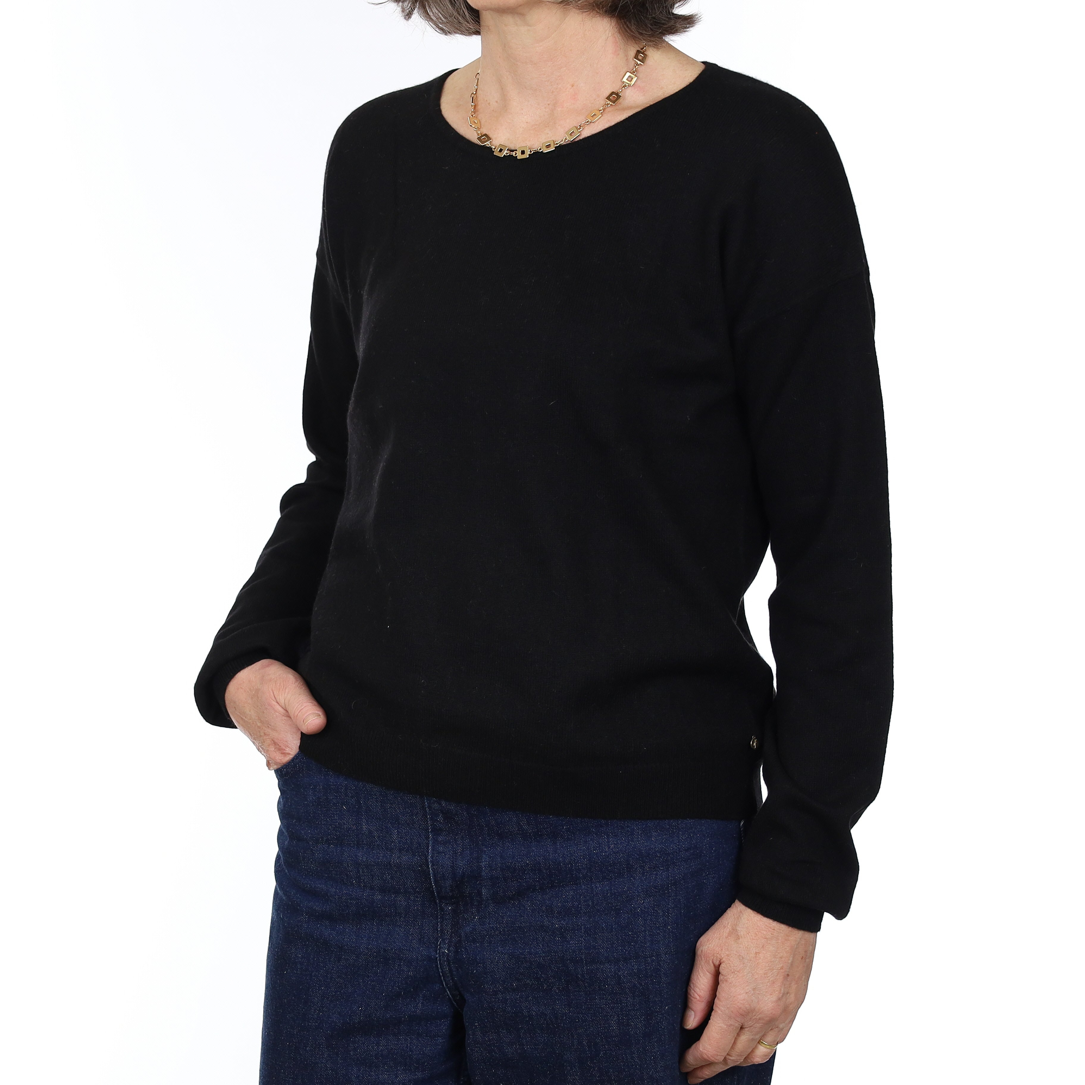 Black Cashmere Crew Neck Jumper Medium
