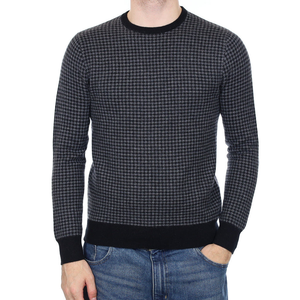 Men's Black and Grey Dogtooth Cashmere Crew Neck Jumper Medium