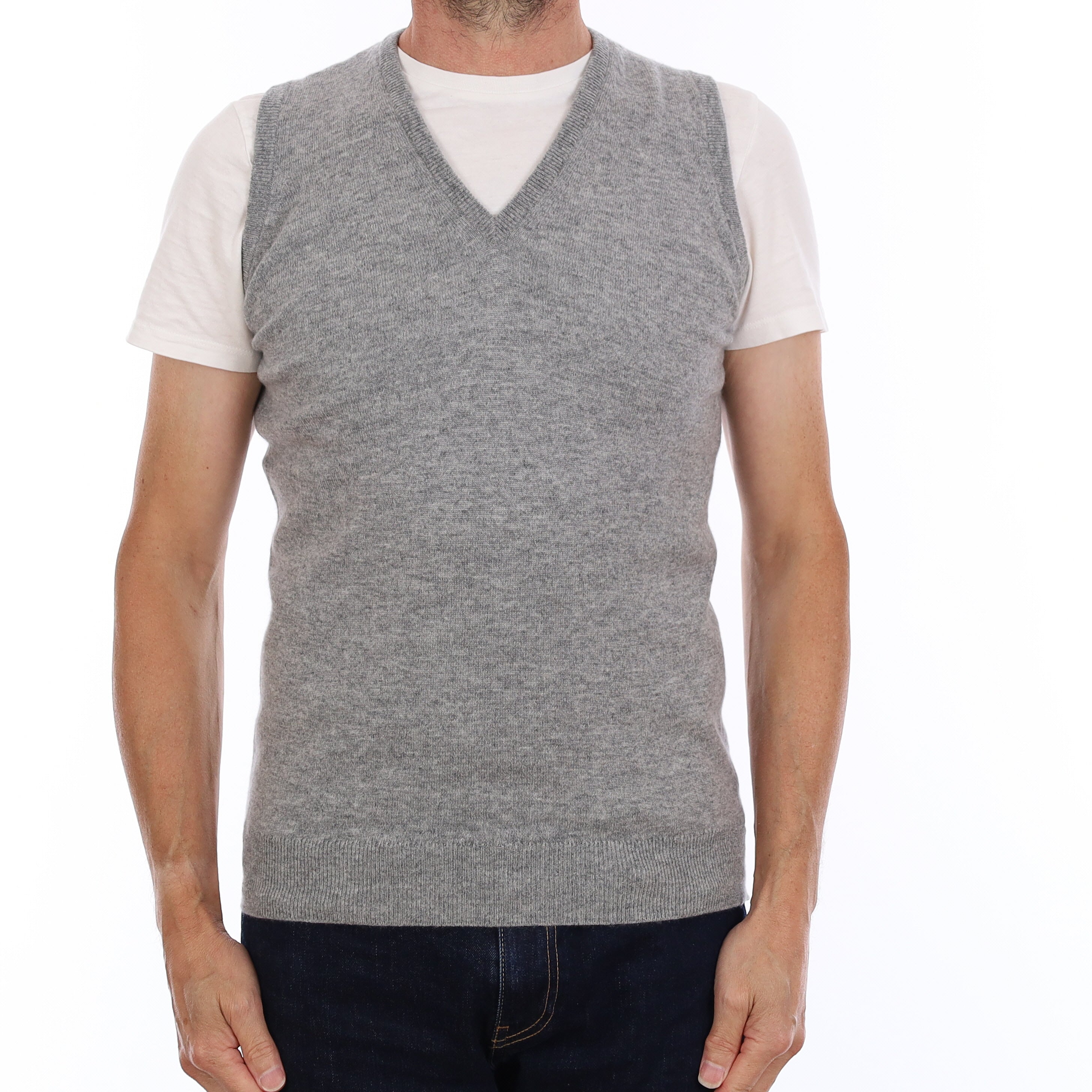 Men's Brand New Scottish Smoke Grey Cashmere V Neck Jumper Small