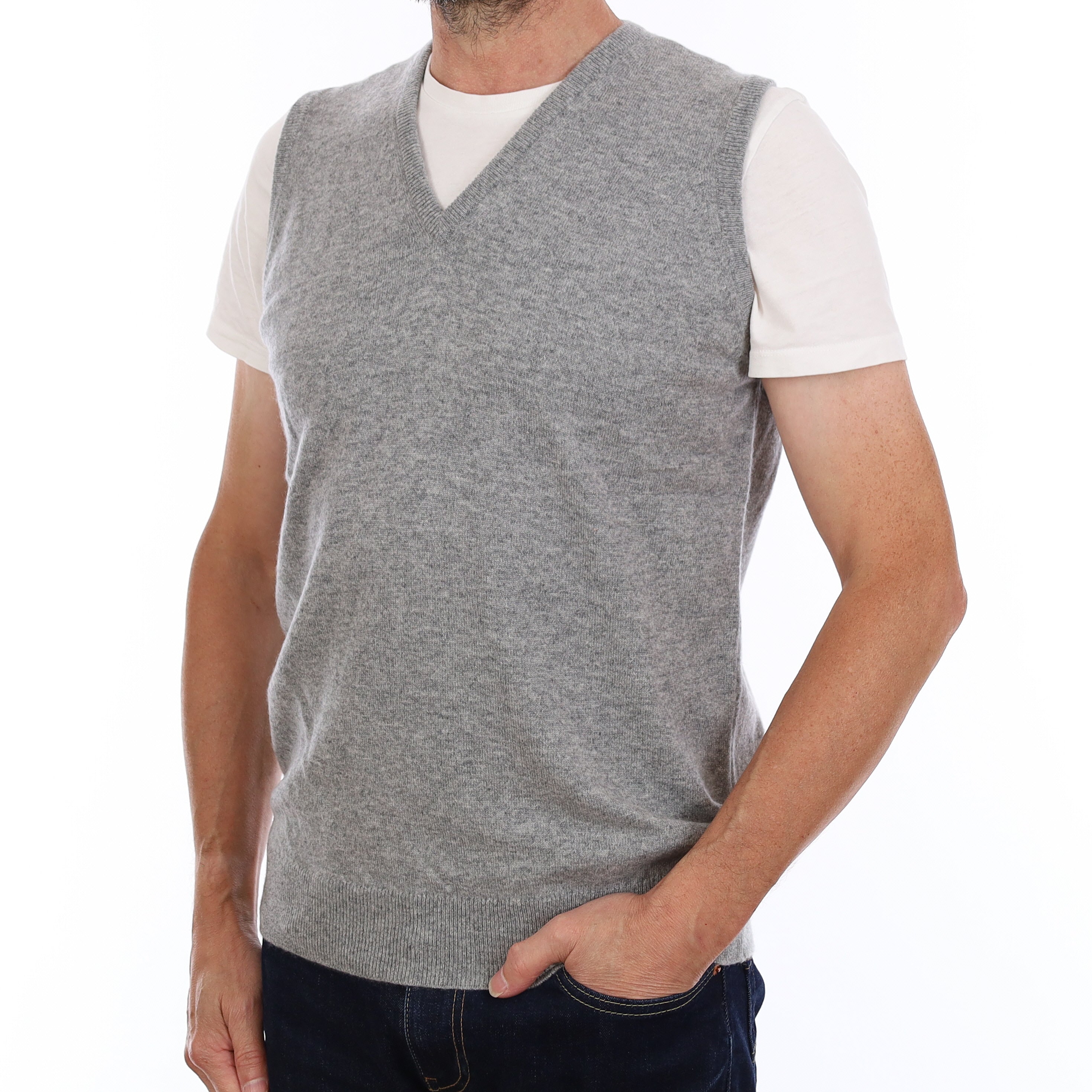 Men's Brand New Scottish Smoke Grey Cashmere V Neck Jumper Small