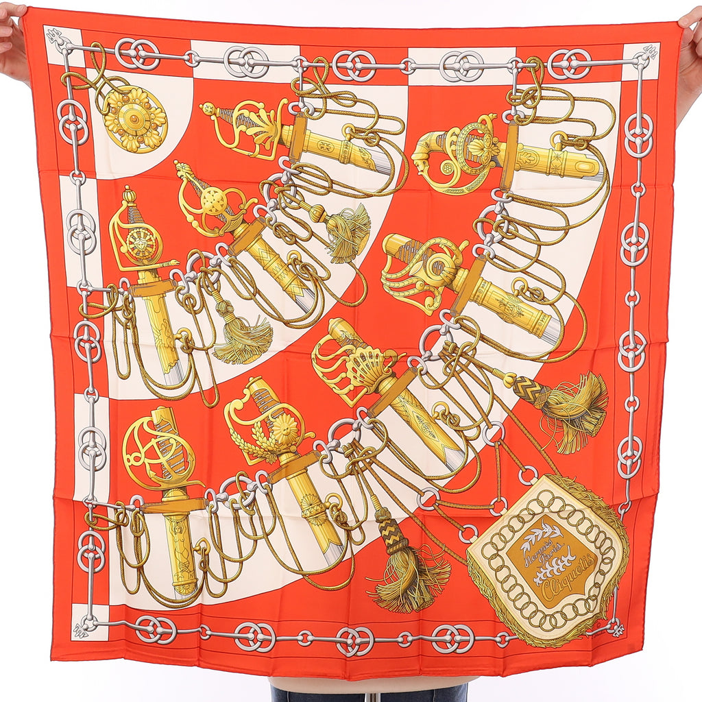 Brand New Boxed Hermès Cliquetis Silk Scarf