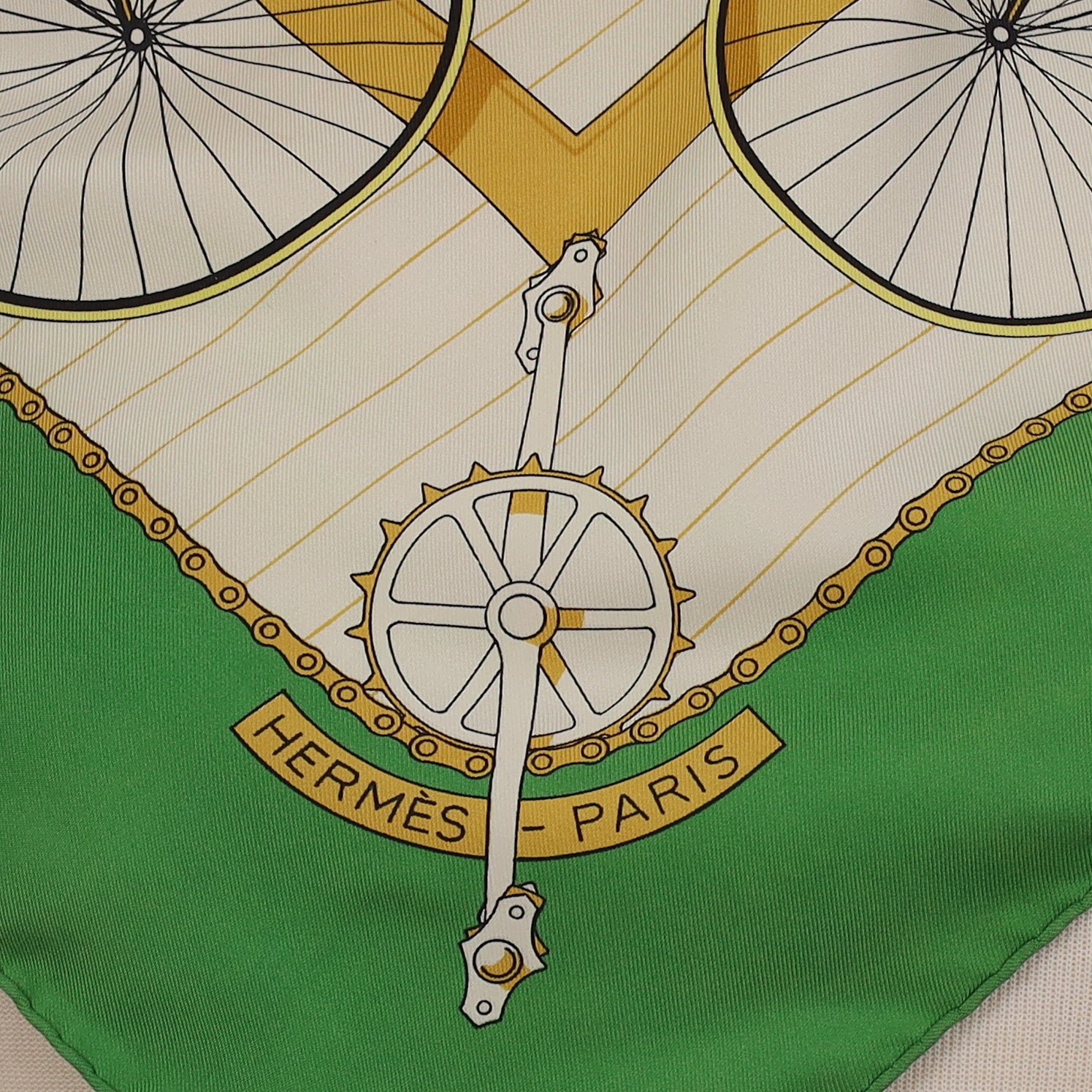 Hermès Les Becanes Silk Scarf