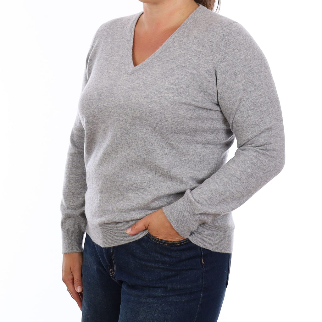 Brand New Scottish Smoke Grey Cashmere V Neck Jumper Large