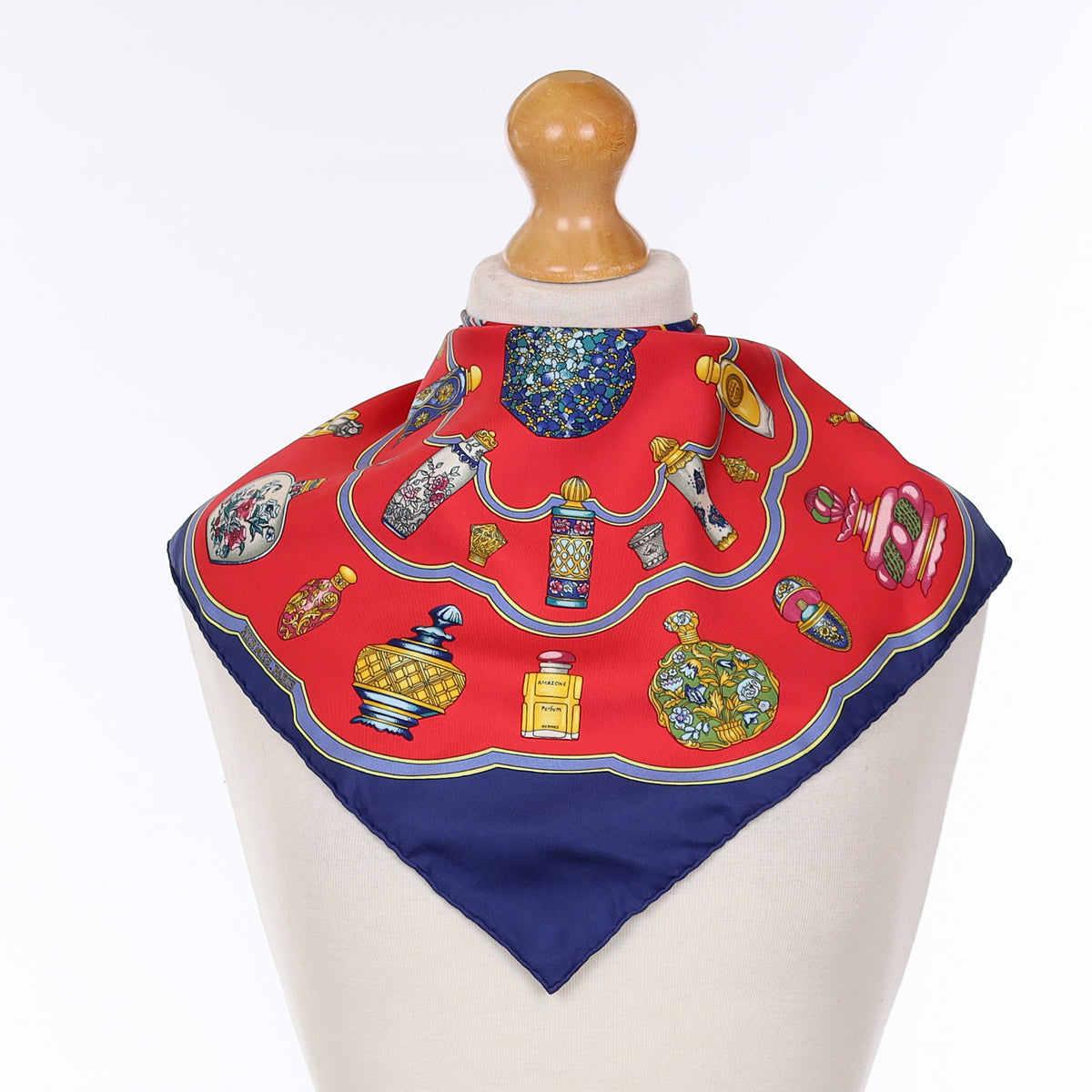 Pristine Hermès Qu’ Importe Le Flacon 42 Silk Scarf