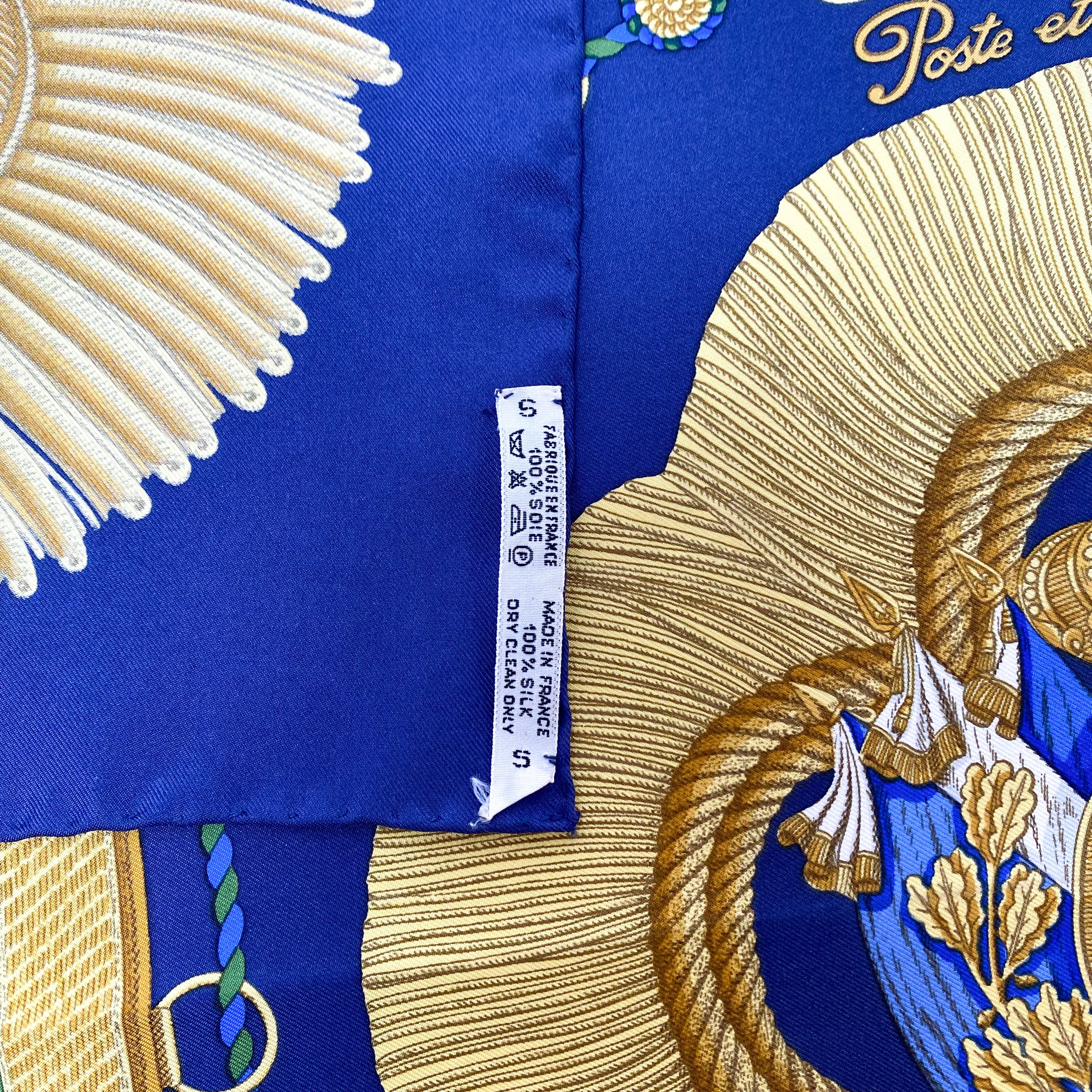 Boxed Hermès Poste Et Cavalerie Silk Scarf