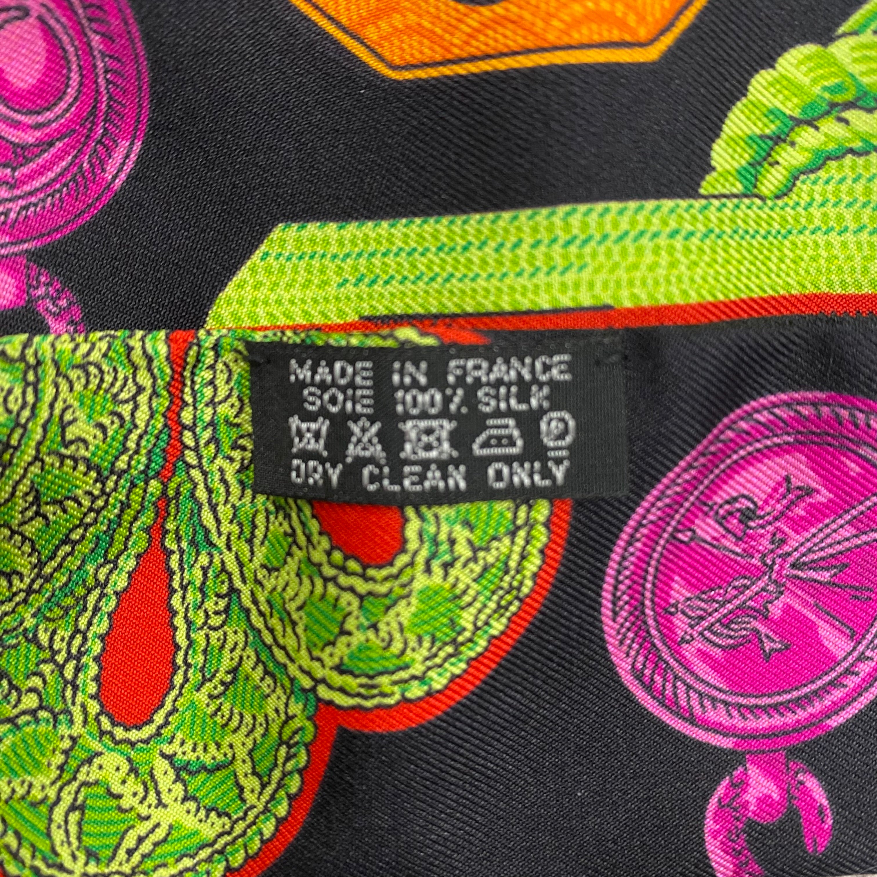 Pristine Boxed Hermès Epaulettes Twill Silk Scarf