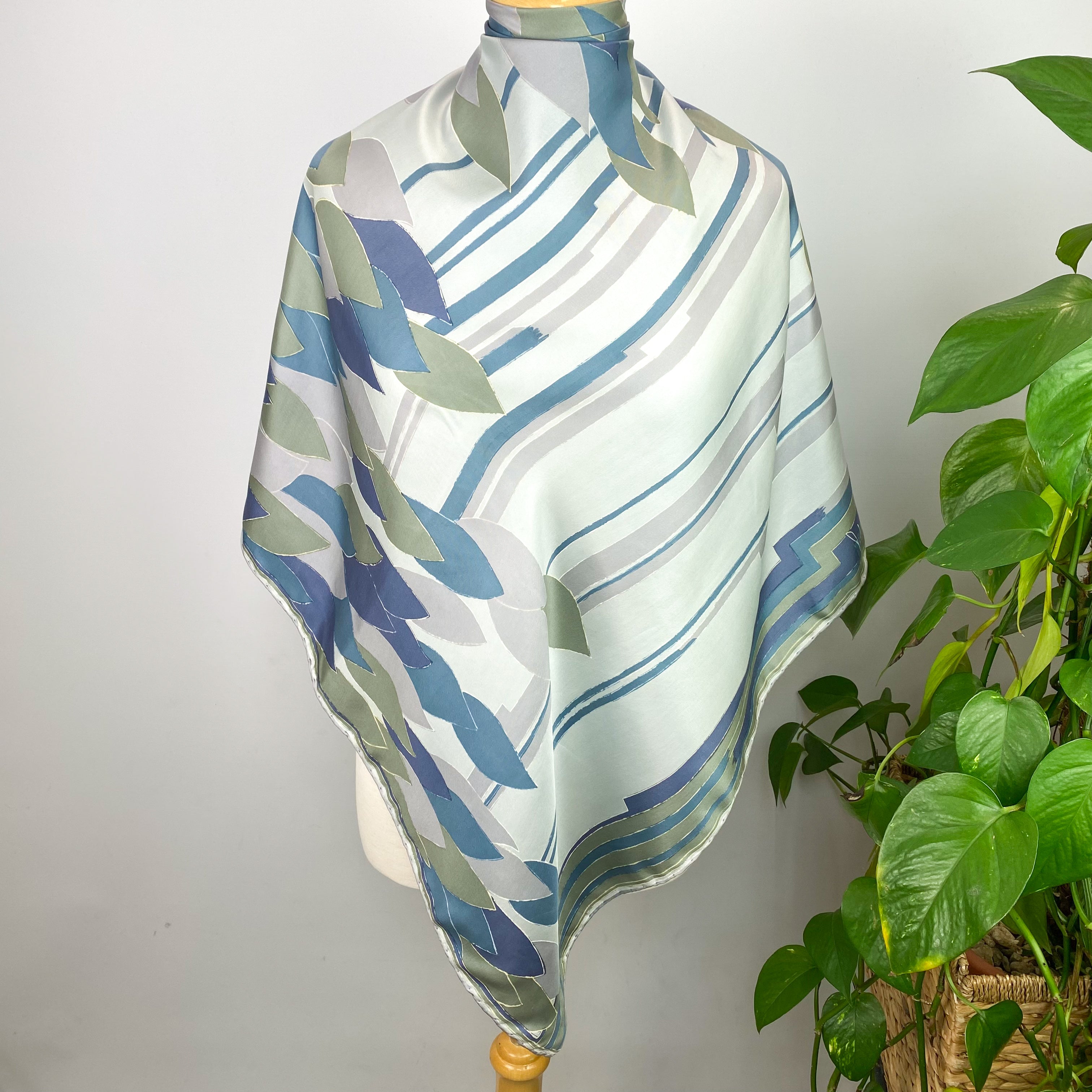 1970s Richard Allan Vintage Silk Scarf