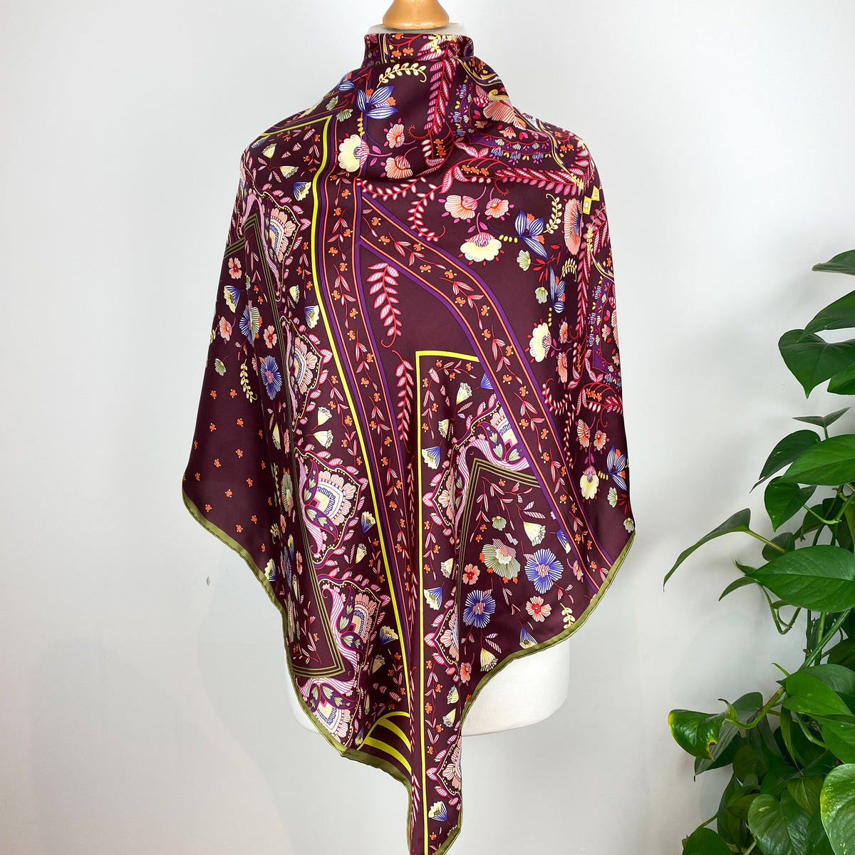 Fraas Floral Modern Silk Scarf