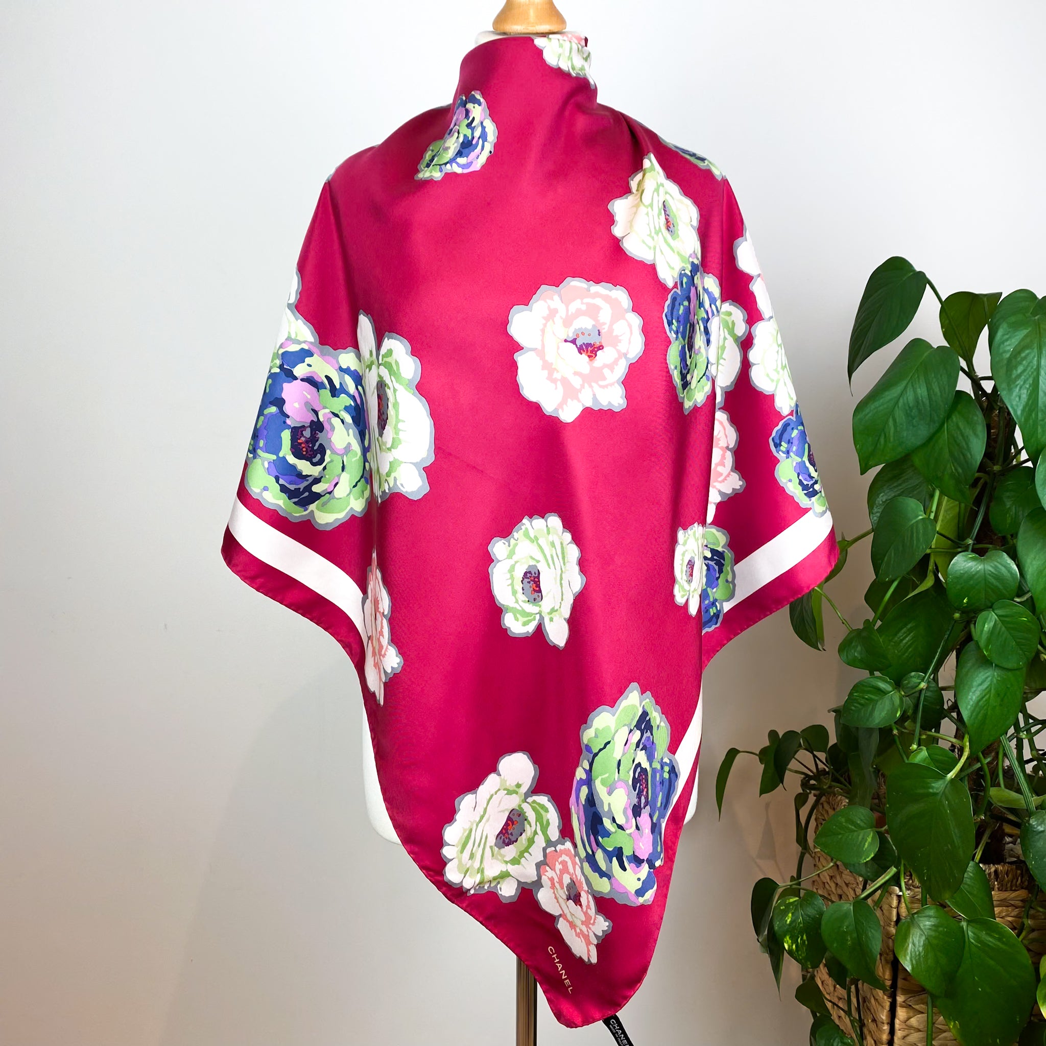 Immaculate Boxed Chanel Floral Designer Silk Scarf