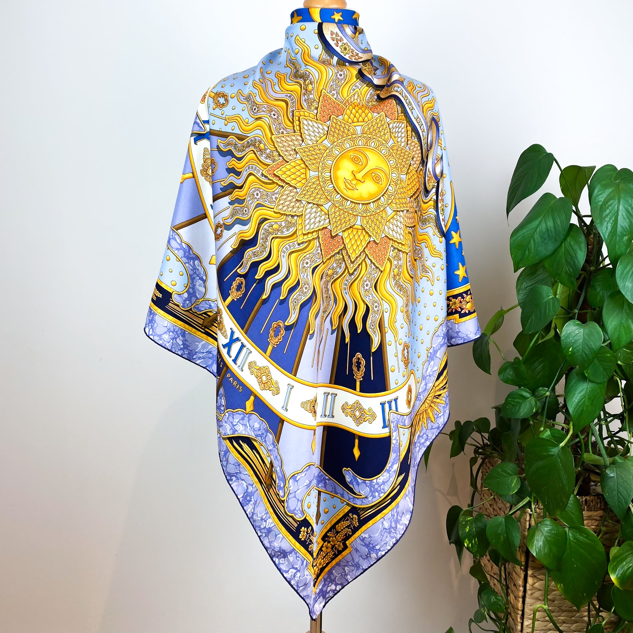 Boxed Hermes Les Rubens du Cheval Vintage Silk Scarf