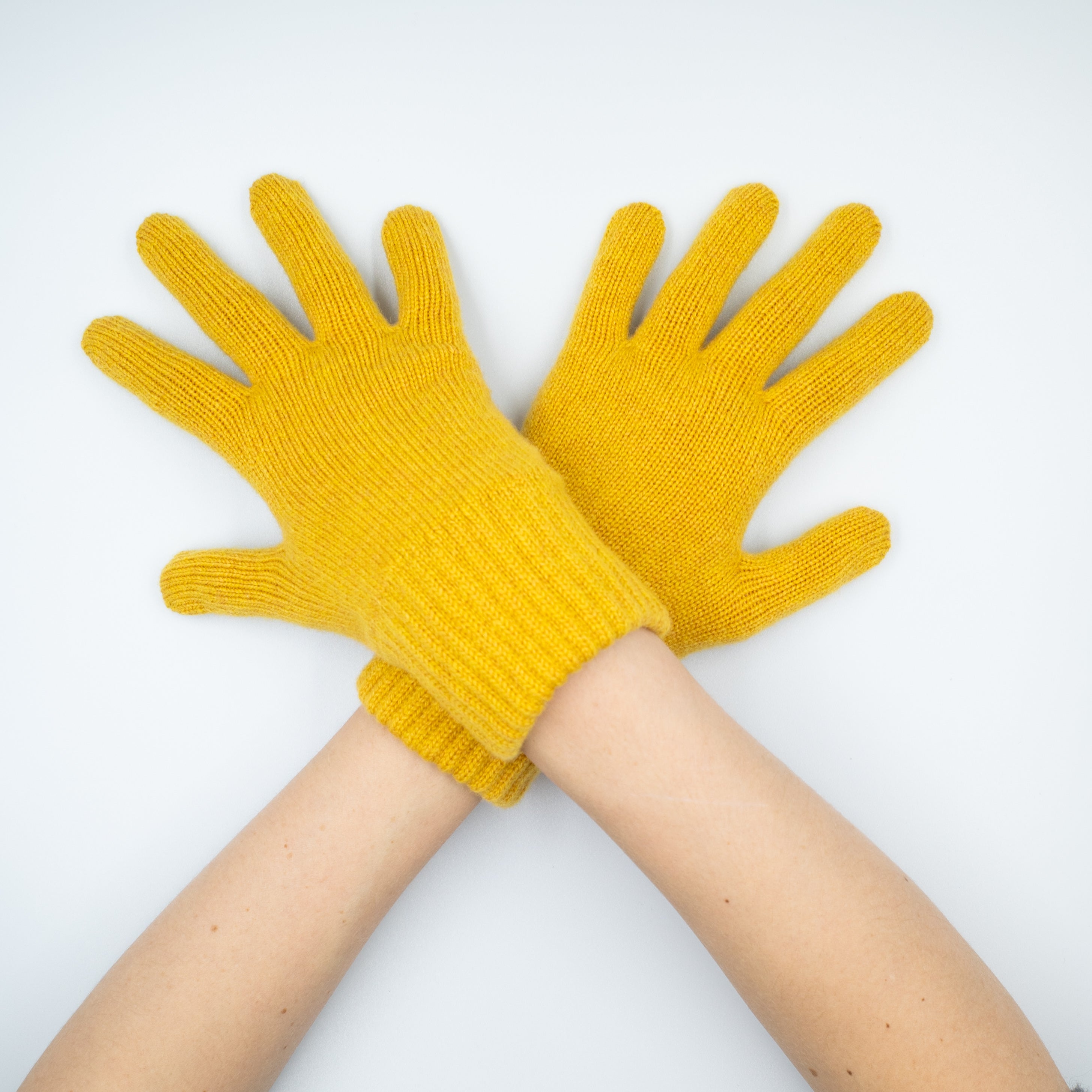 Brand New Scottish Mustard Gloves