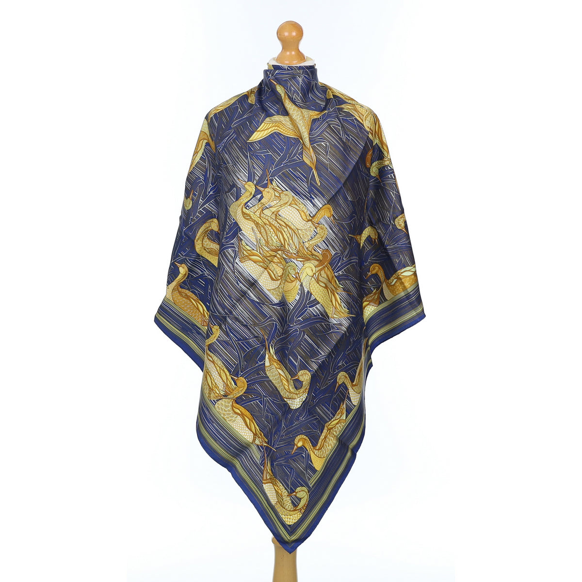 Pristine Hermès La Mare aux Canards Silk Scarf