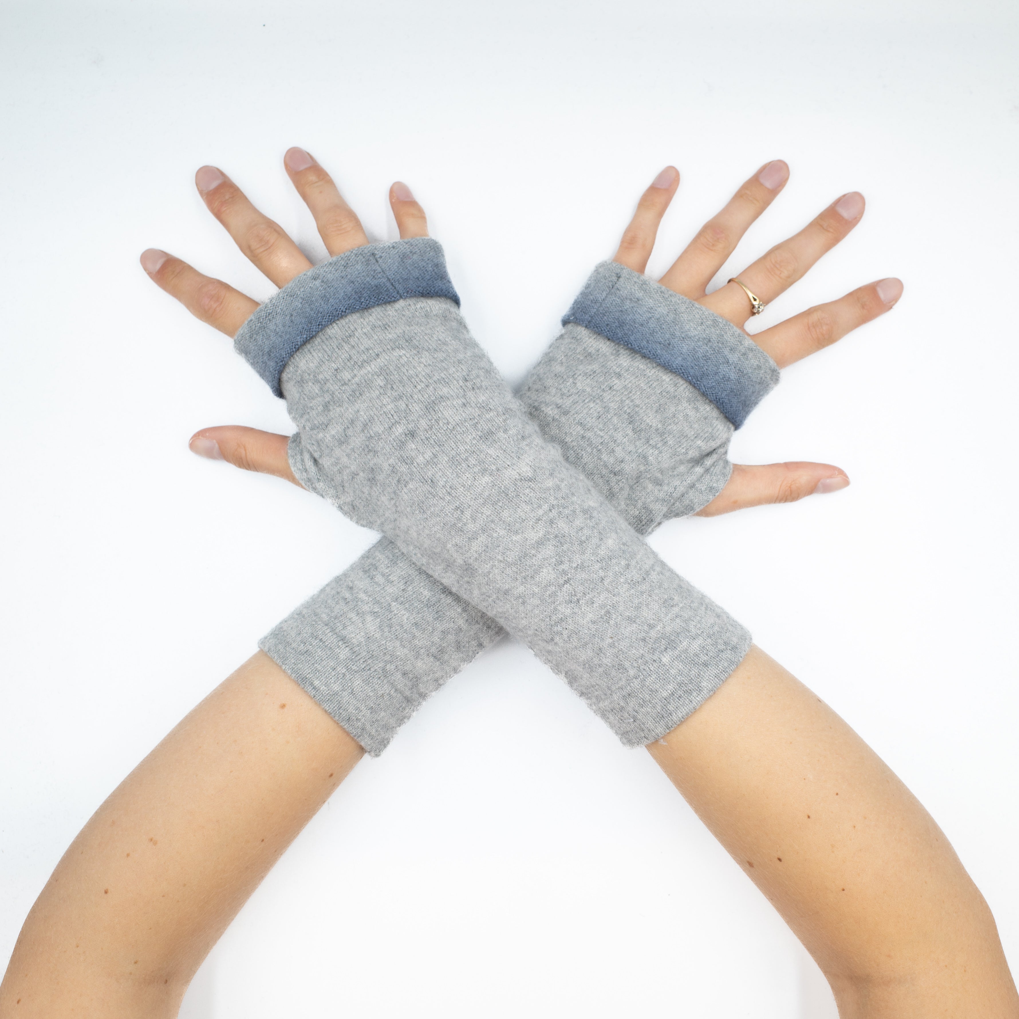 Pale Grey and Blue Ombré Fingerless Gloves