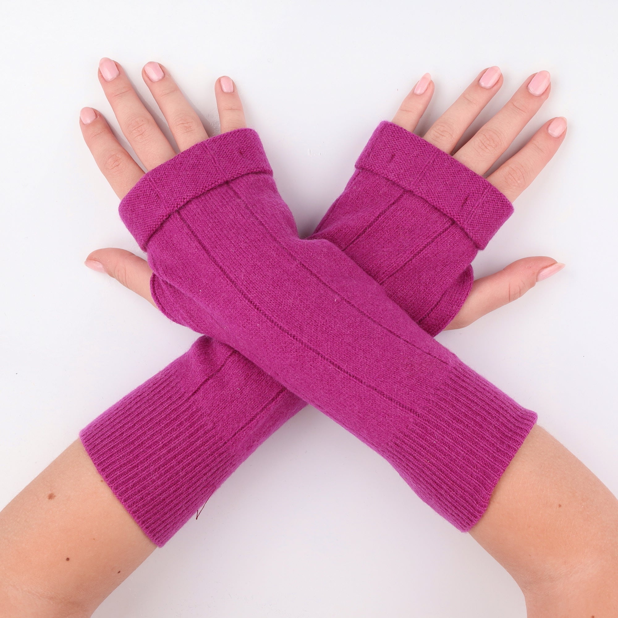 Magenta Ribbed Fingerless Gloves