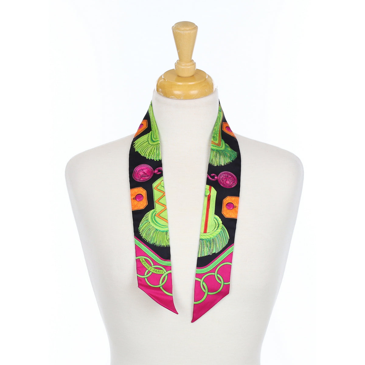 Pristine Boxed Hermès Epaulettes Twill Silk Scarf