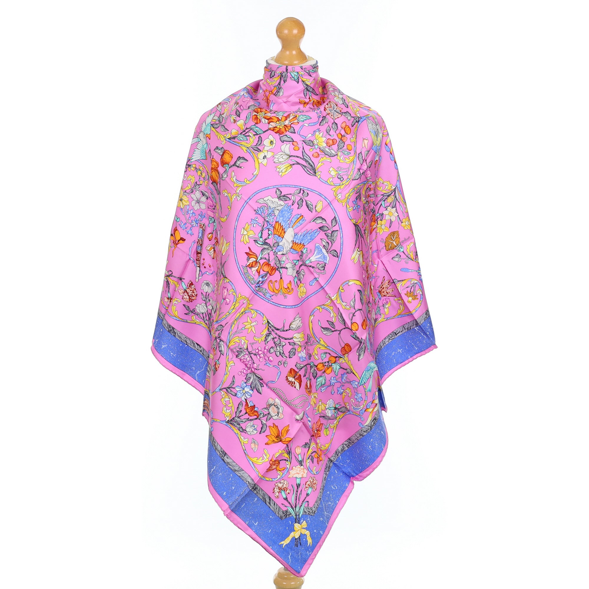 Brand New Boxed Hermès Pierres d’Orient et d’Occident Silk Scarf