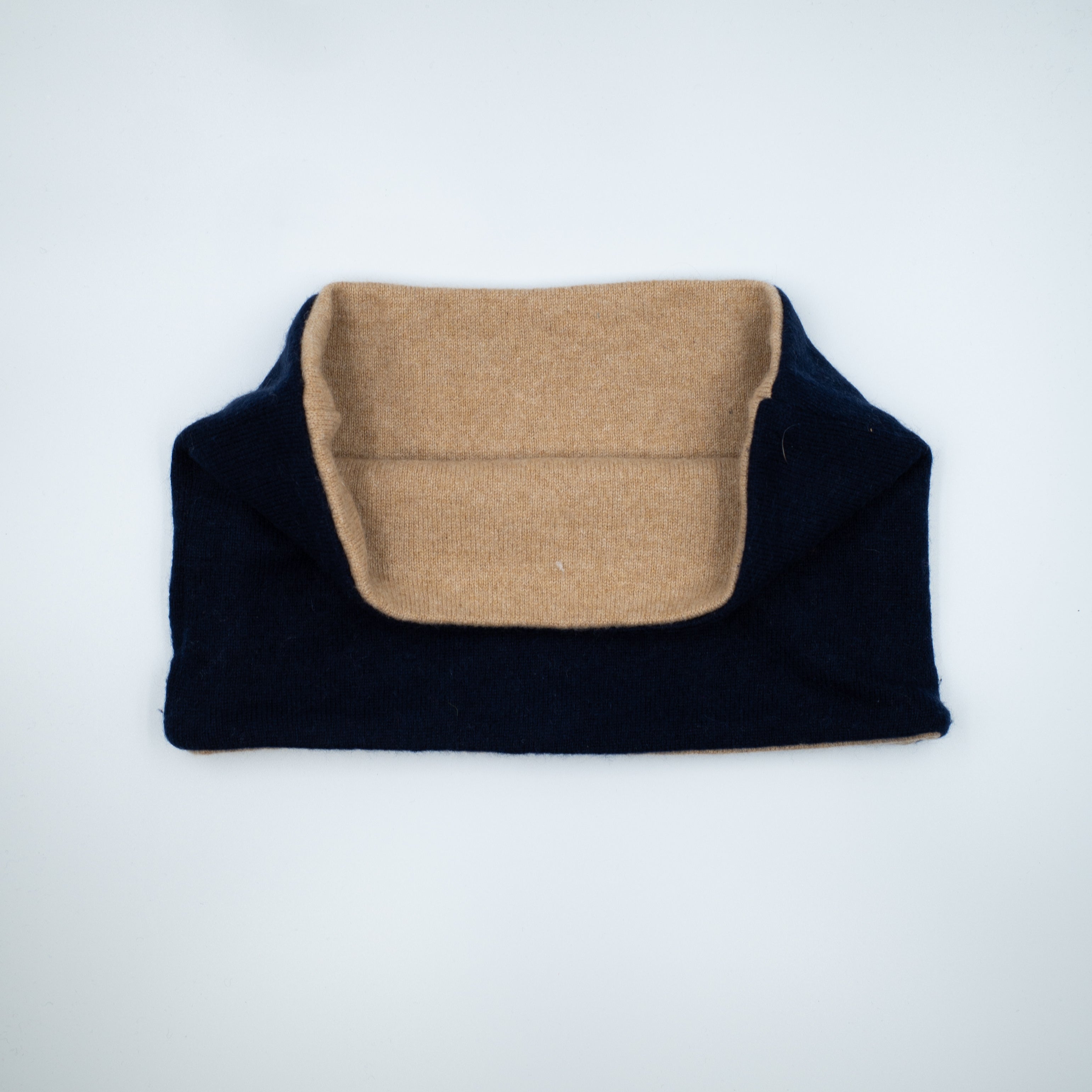 Men’s Dark Navy and Caramel Cashmere Neck Warmer
