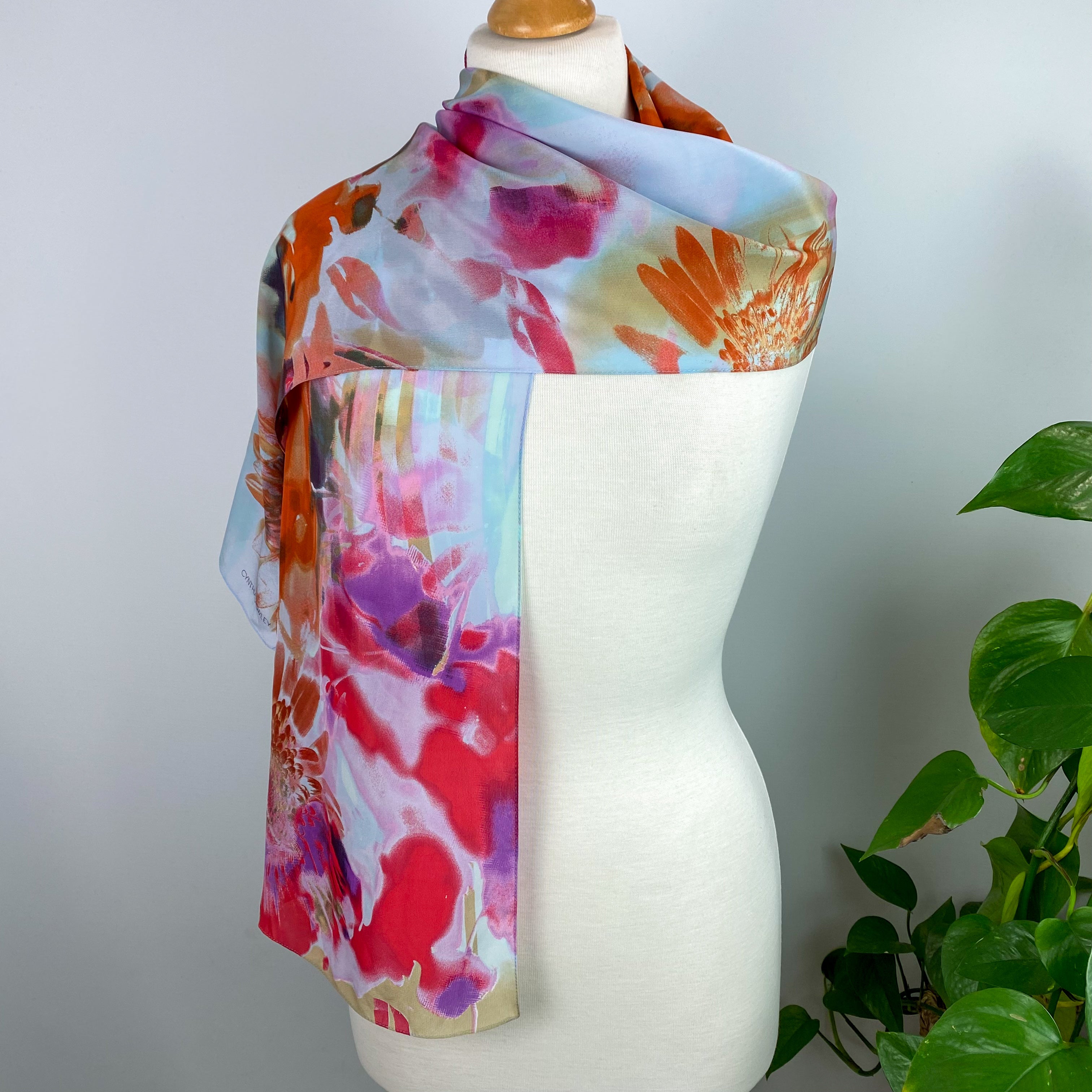 Immaculate Cynthia Rowley Floral Silk Scarf