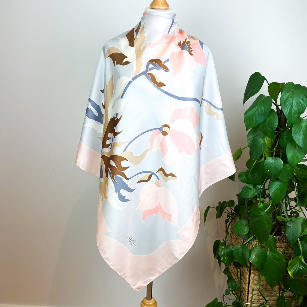 Immaculate Waldy Orain Paris Vintage Silk Scarf