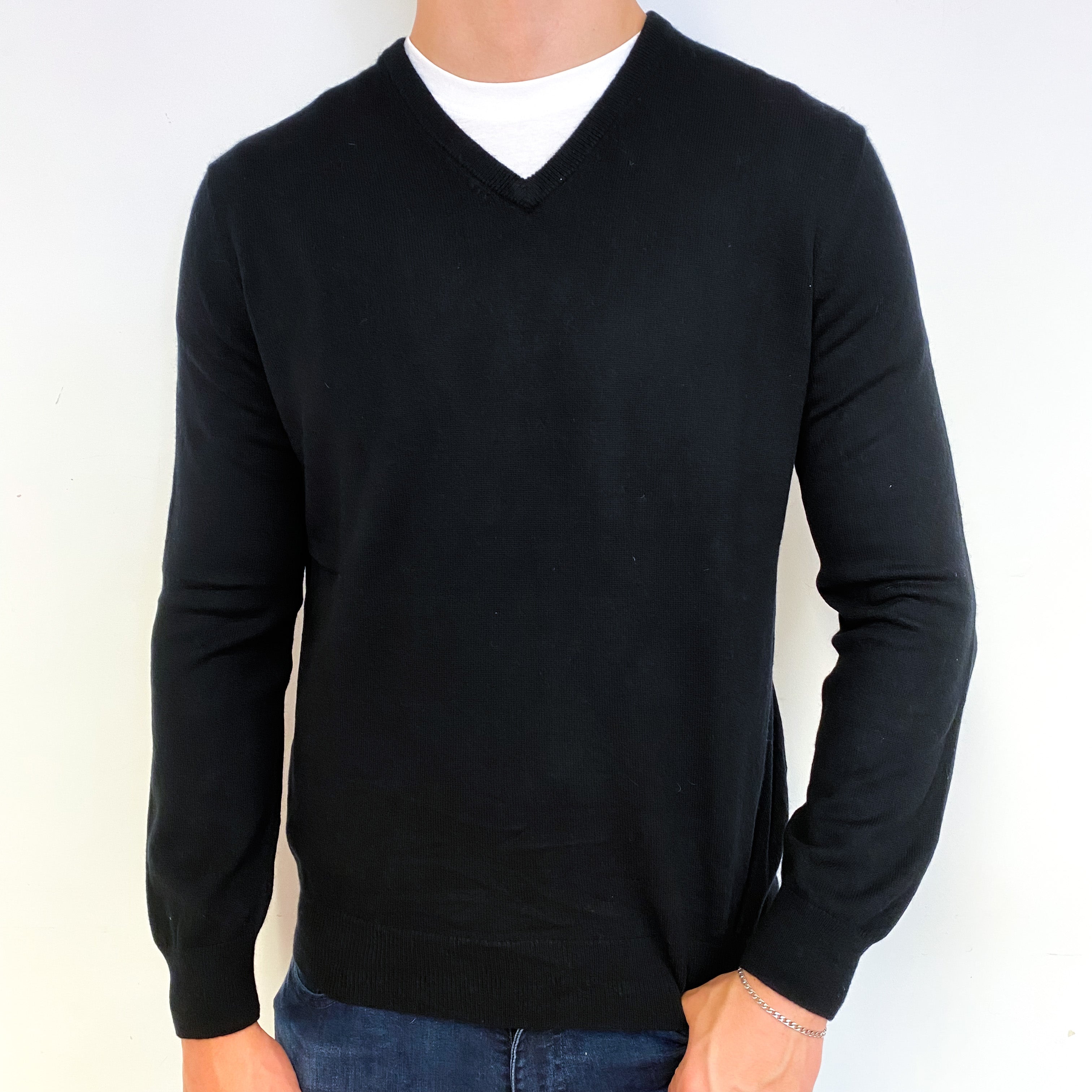 Men's Black Cashmere V-Neck Jumper Extra Large