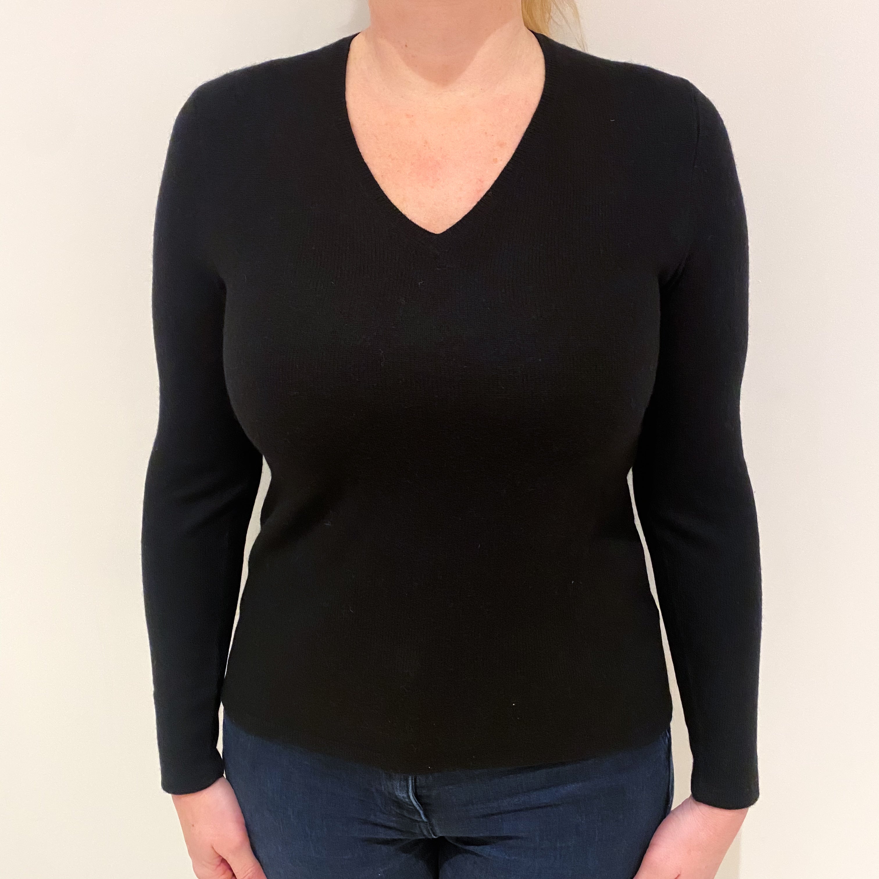 Black Cashmere V-Neck Jumper Large