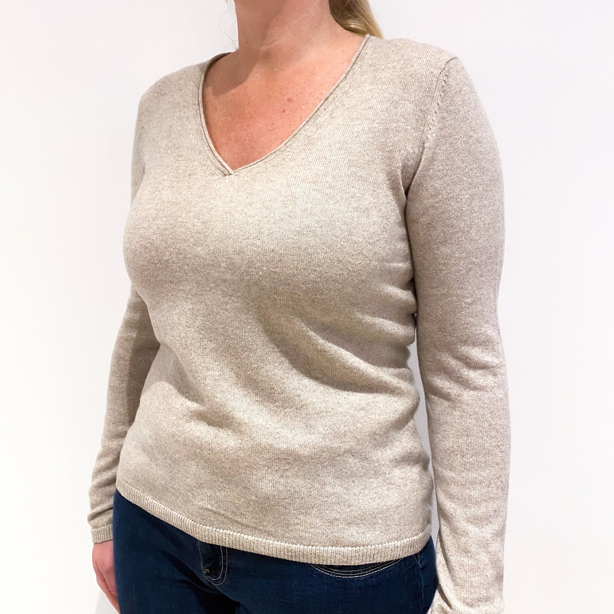 Fudge Brown Cashmere V-Neck Jumper Large