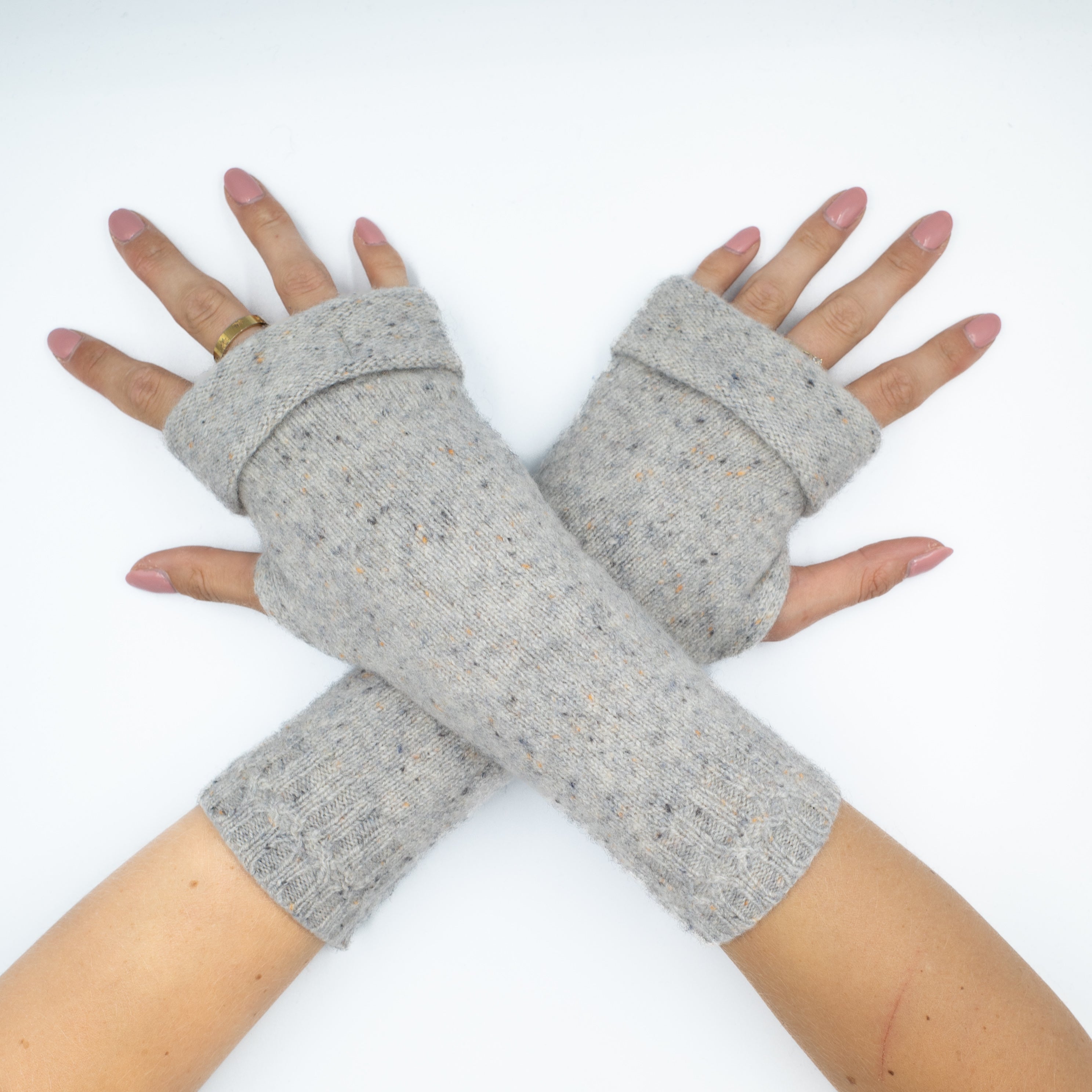 Pale Grey Flecked Fingerless Gloves
