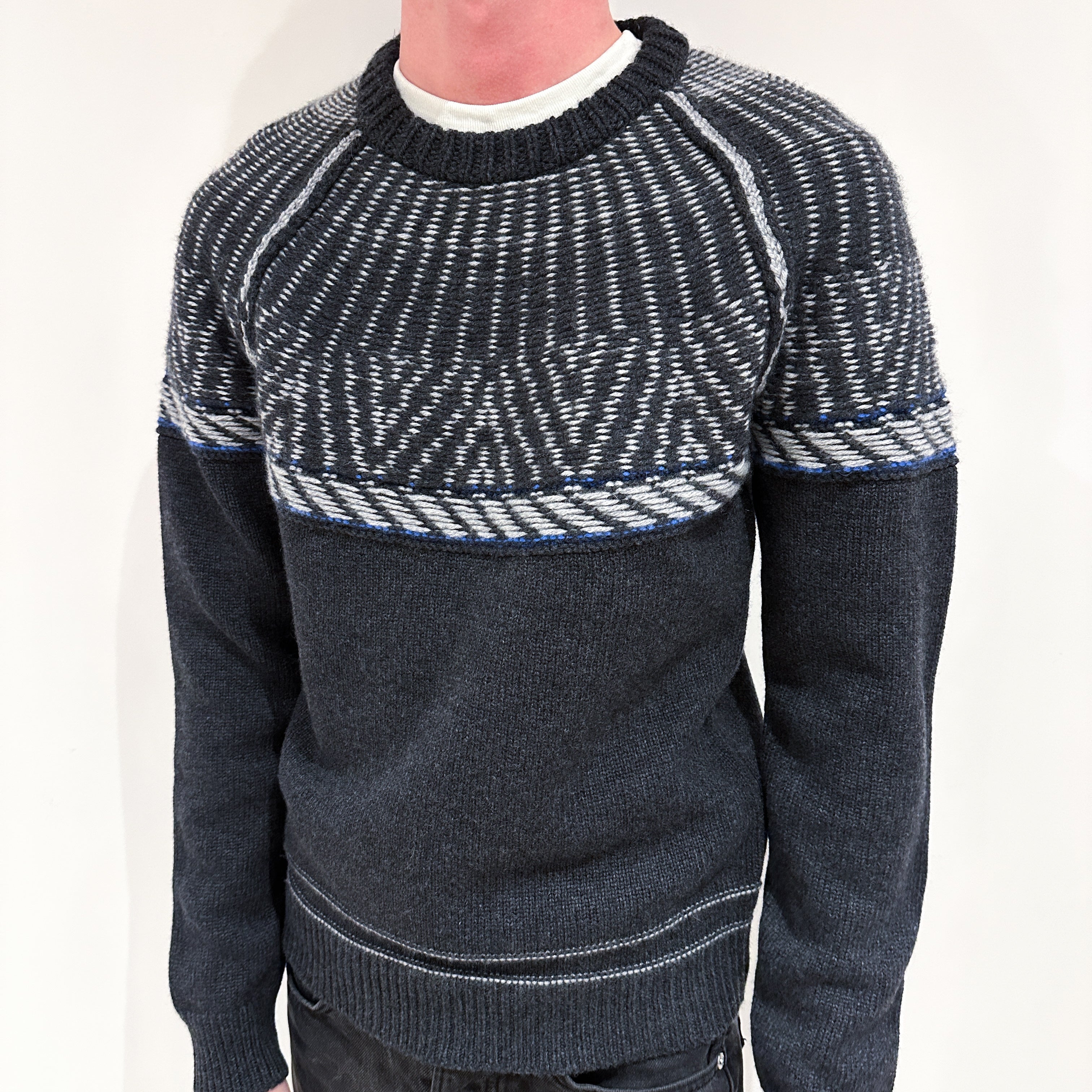 Men's Brand New Scottish Charocal Grey Heavy Knit Cashmere Crew Neck Jumper Small