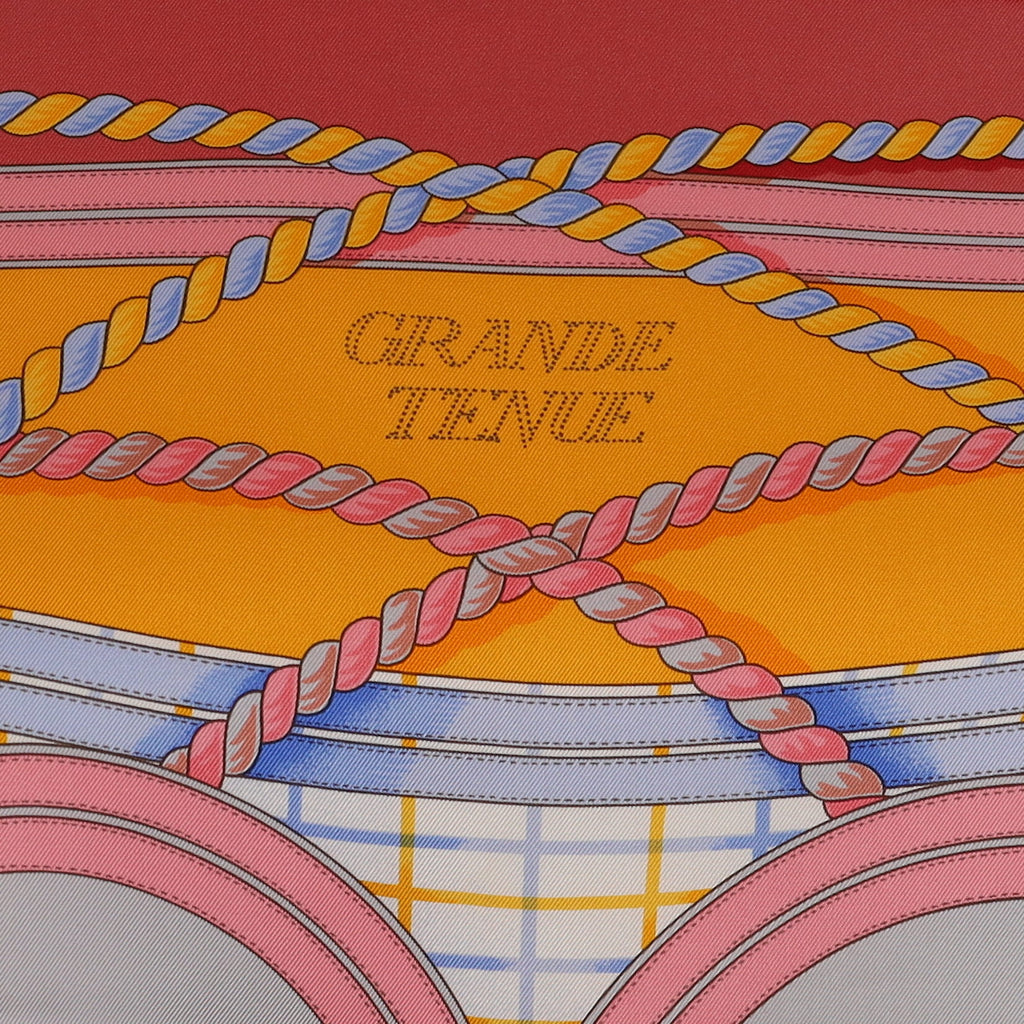 Pristine Hermès Grande Tenue Silk Scarf