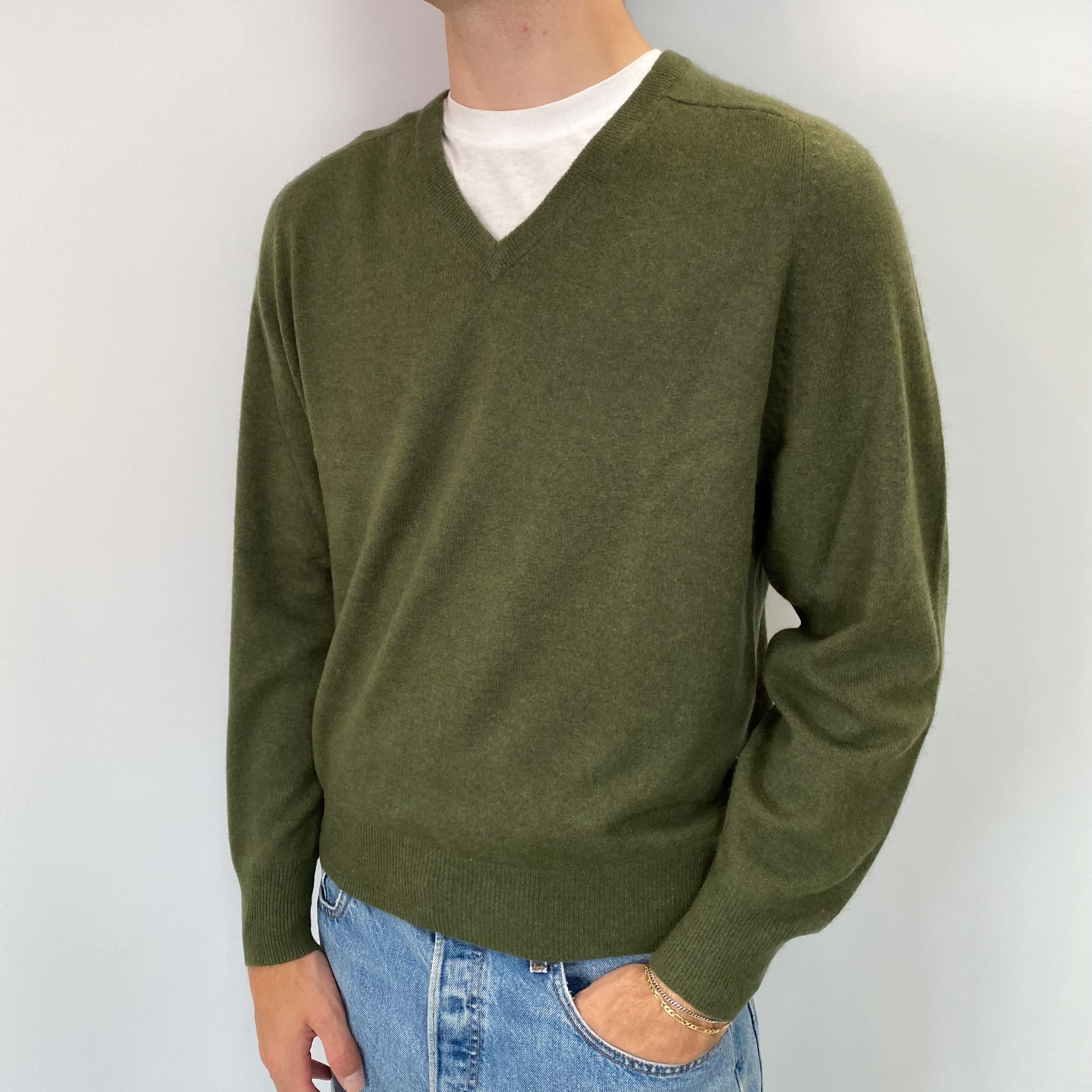 Men's Olive Green Cashmere V Neck Jumper Medium