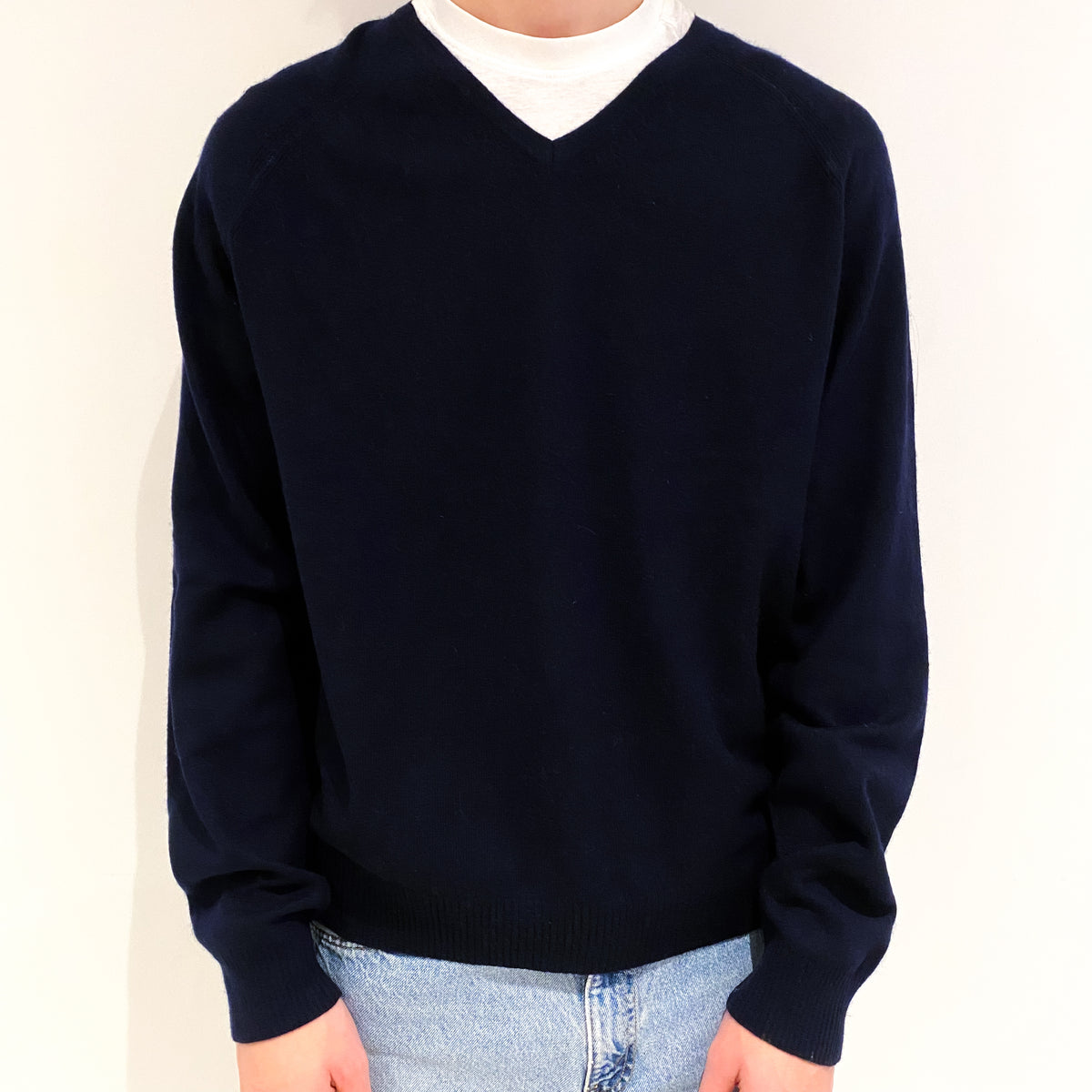 Men's Navy Blue Cashmere V-Neck Jumper Large