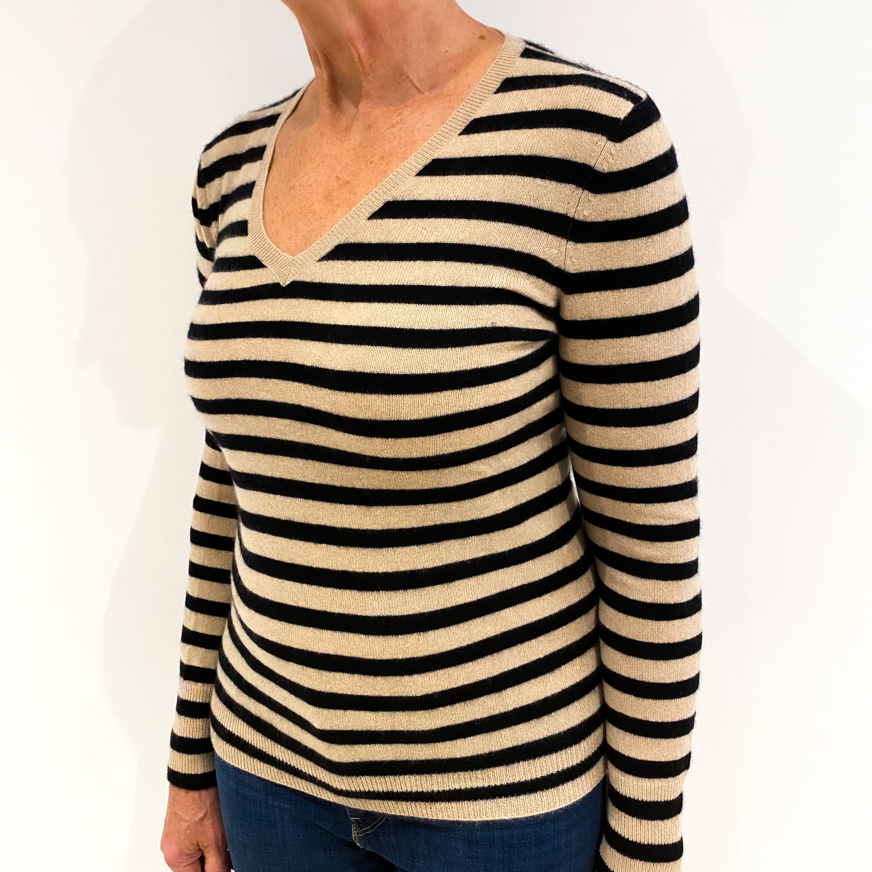 Camel Brown Cashmere V-Neck Jumper Medium