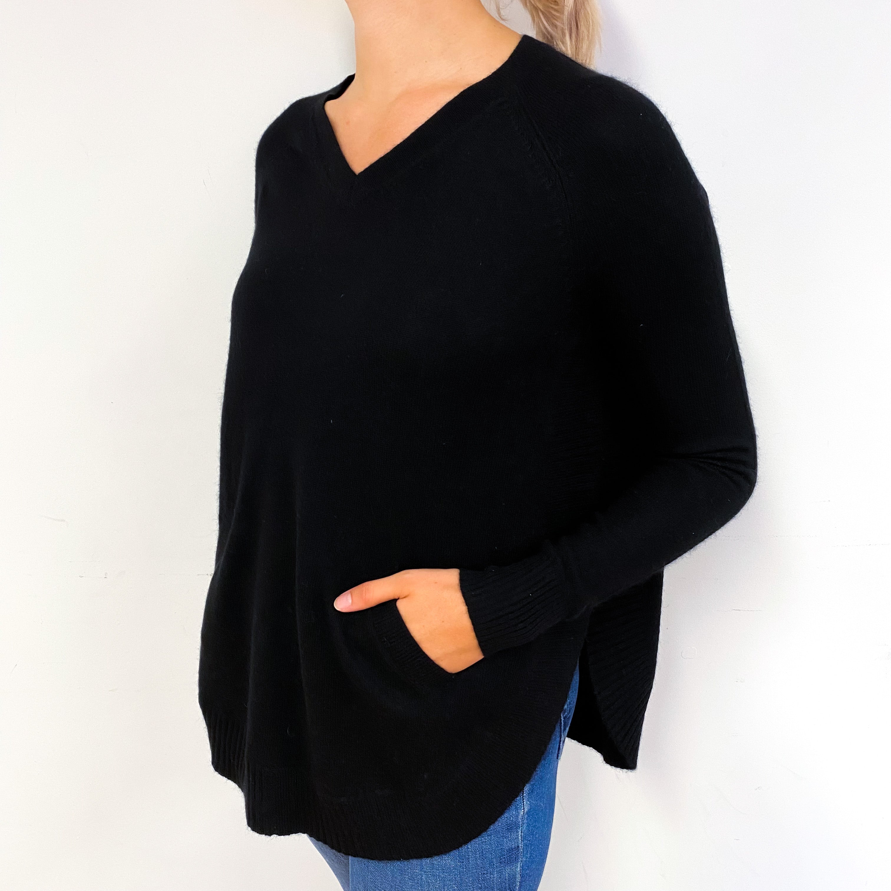 Black Slouchy Cashmere V-Neck Jumper with Pockets Small