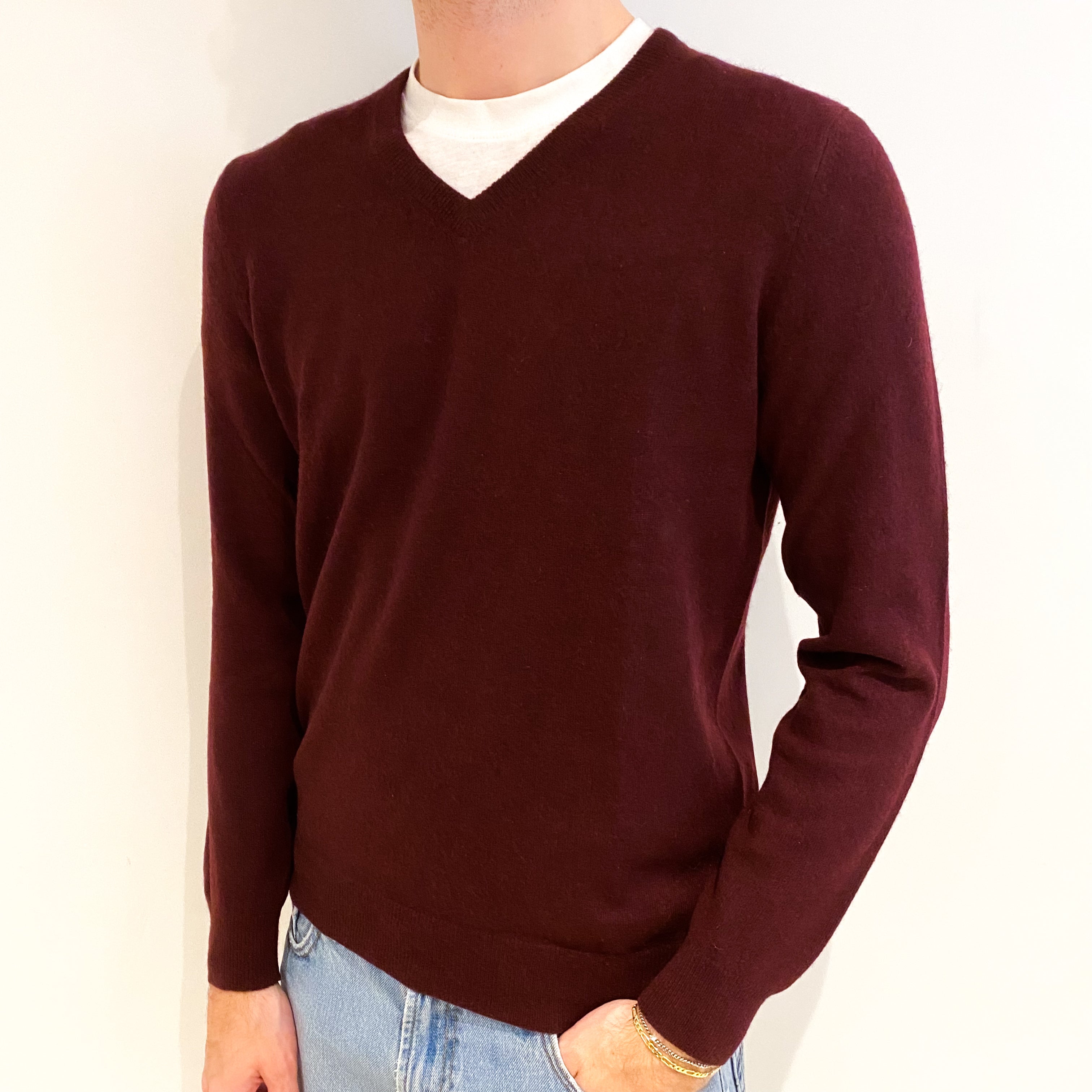 Men's Burgundy Red Cashmere V Neck Jumper Medium