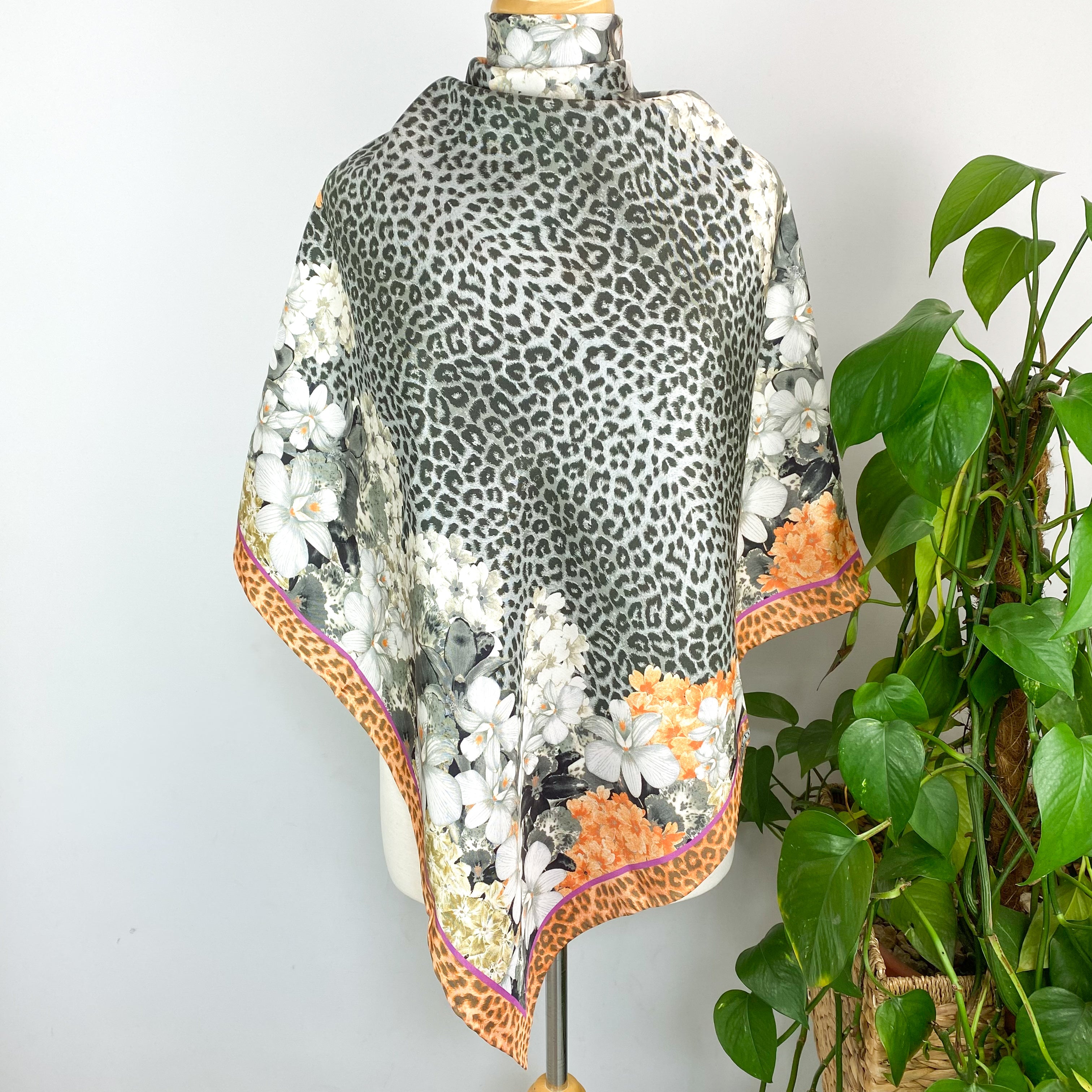 Brand New Jim Thompson Thai Silk Scarf