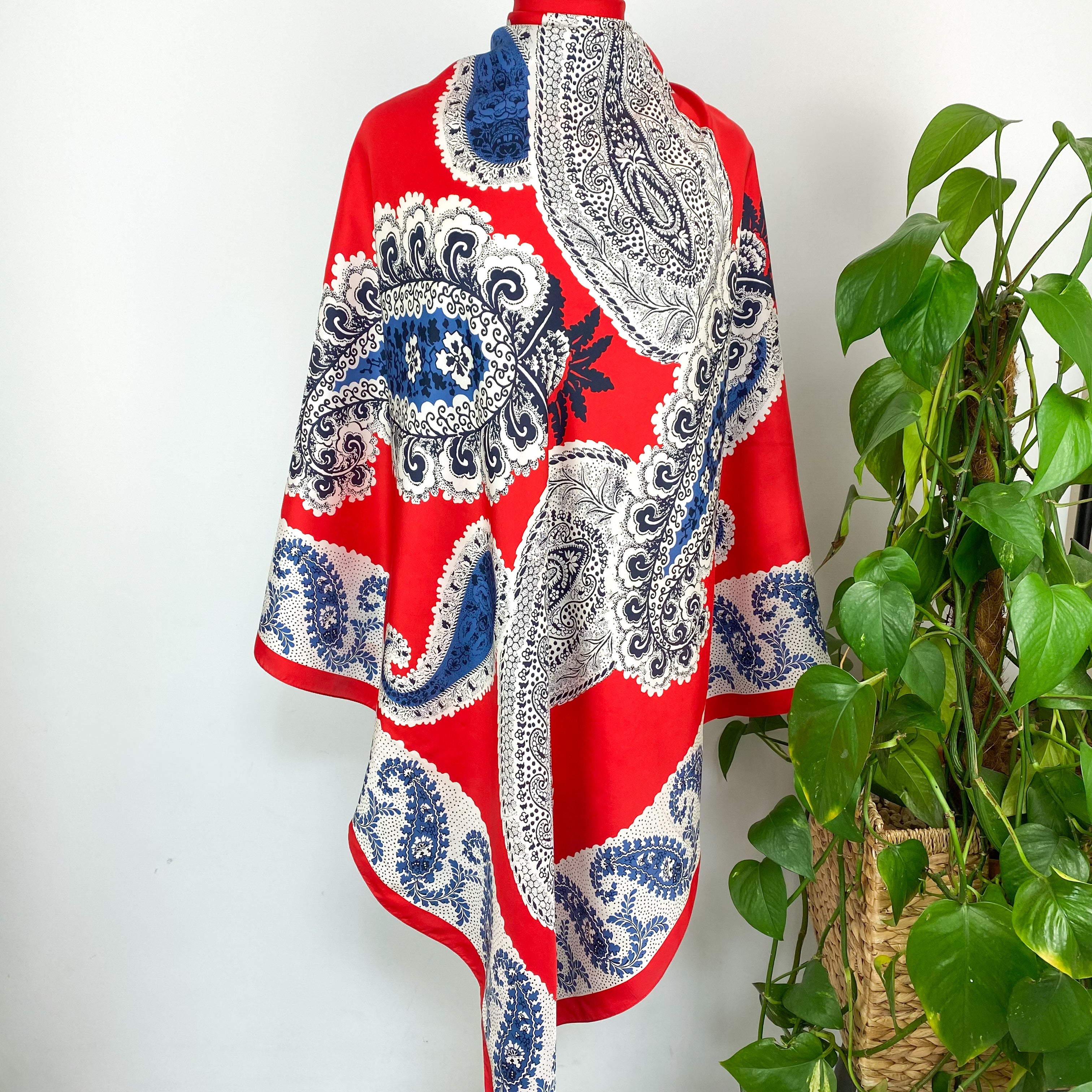 Massimo Dutti Paisley Silk Scarf