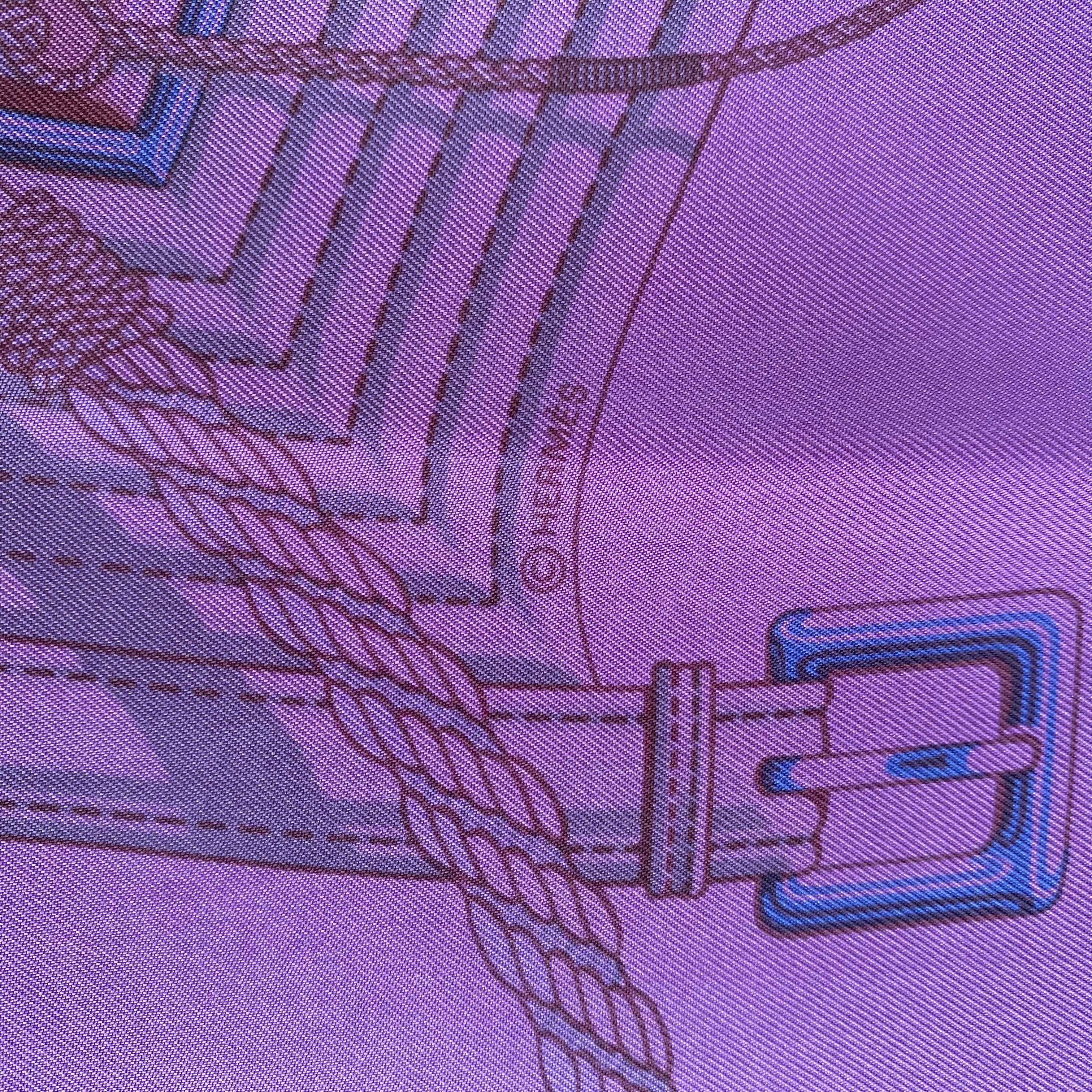 Immaculate Boxed Hermès Clic Clouc Silk Scarf