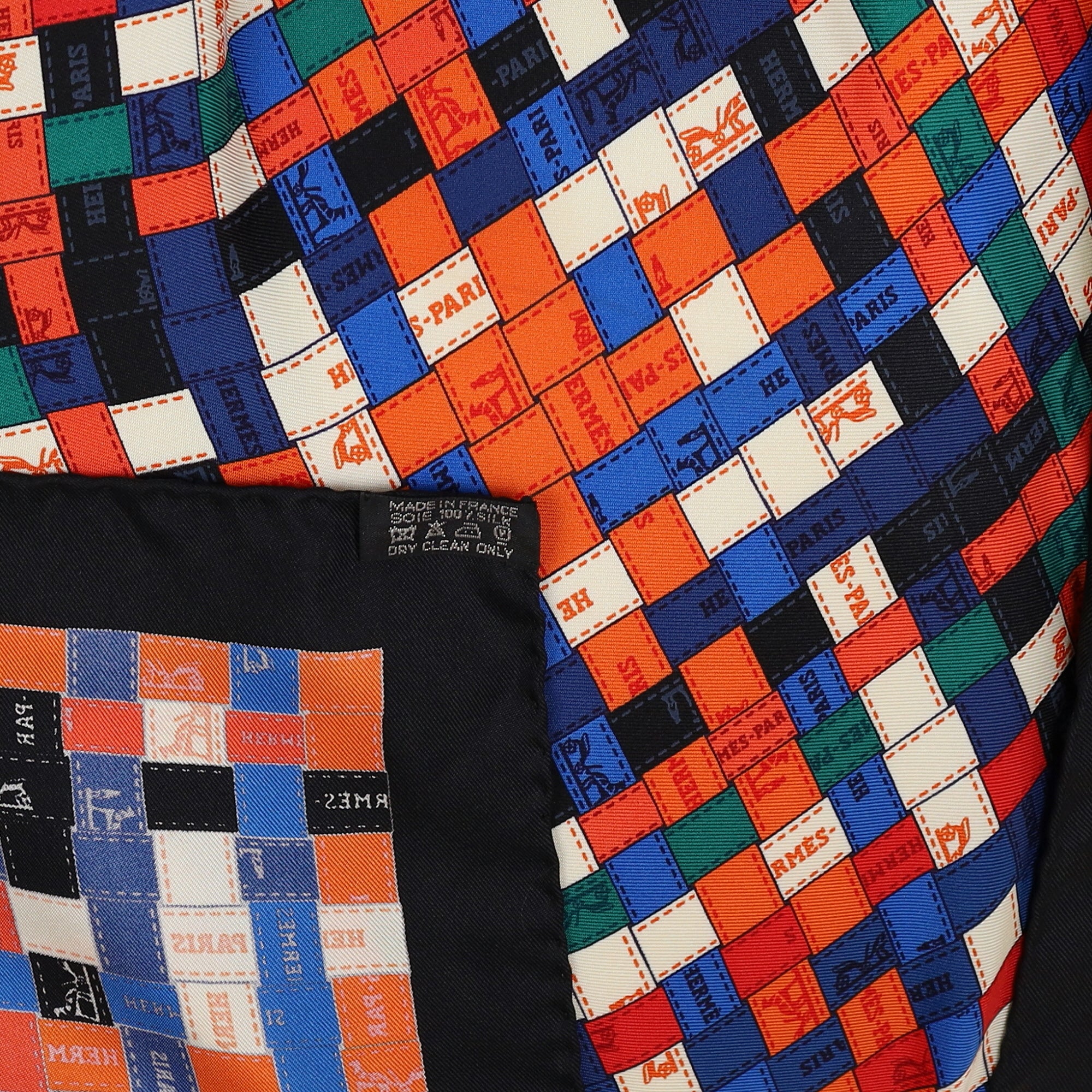 Brand New Boxed Hermès Bolduc au Carrè Silk Scarf