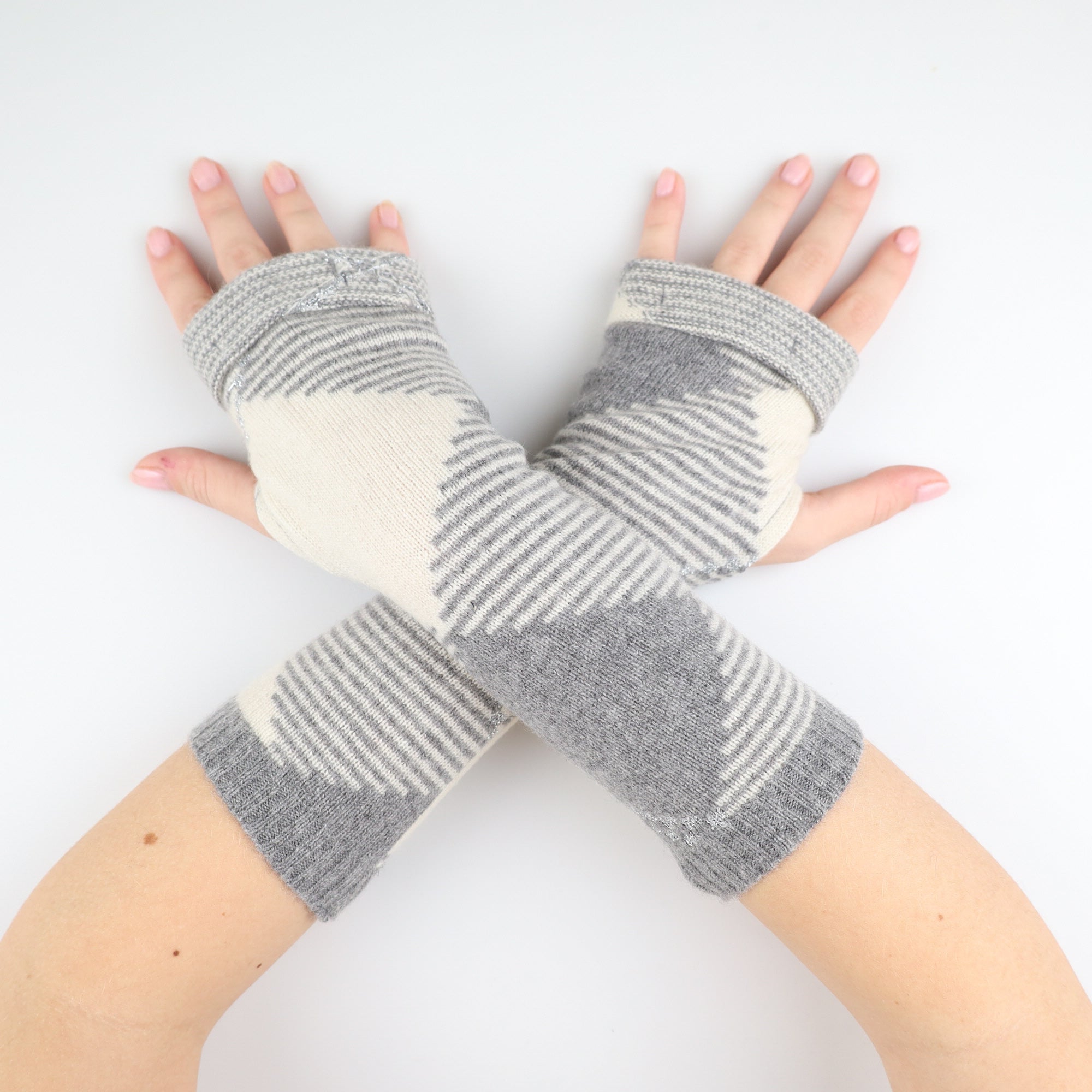 Grey and Cream Sparkle Detail Patterned Fingerless Gloves