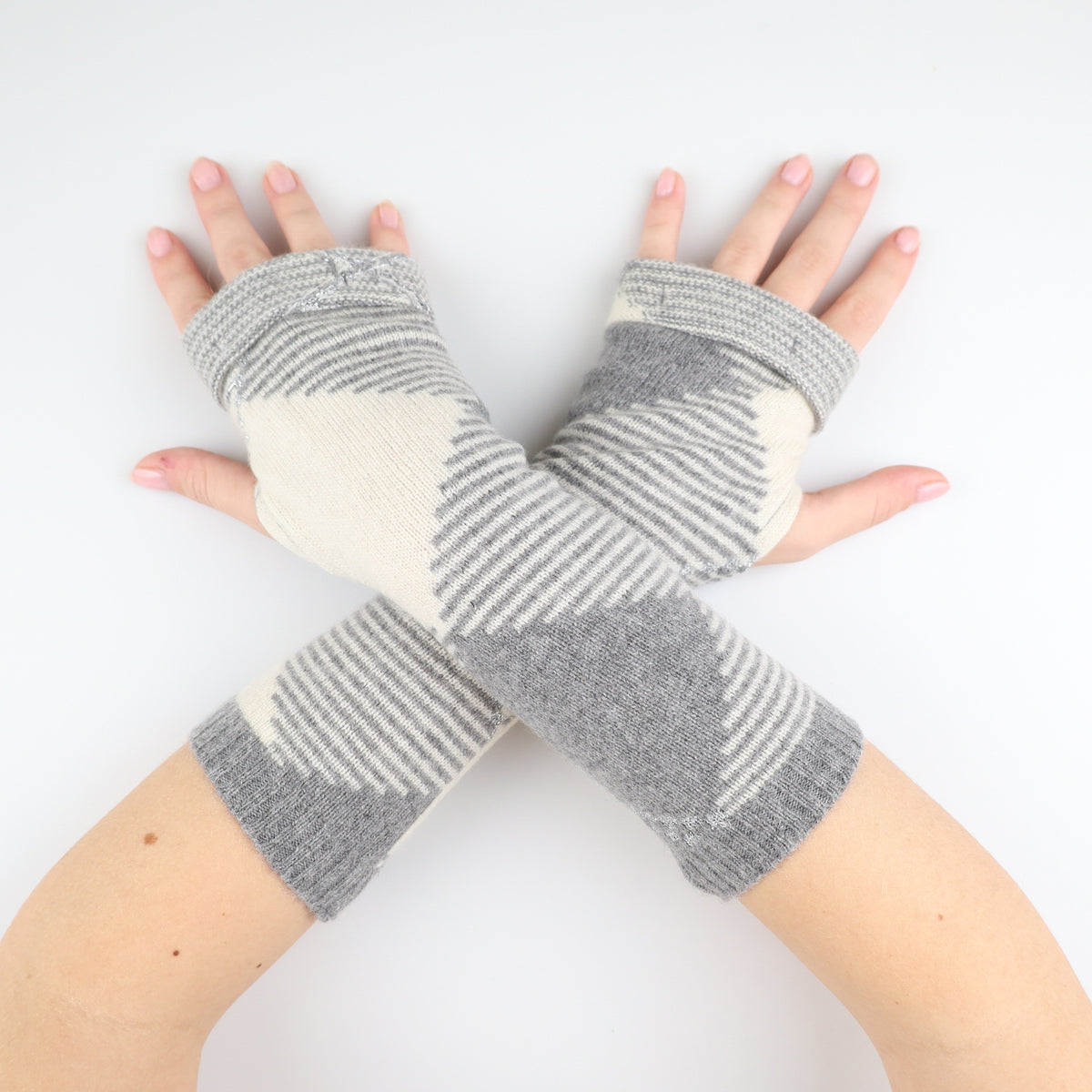 Grey and Cream Sparkle Detail Patterned Fingerless Gloves