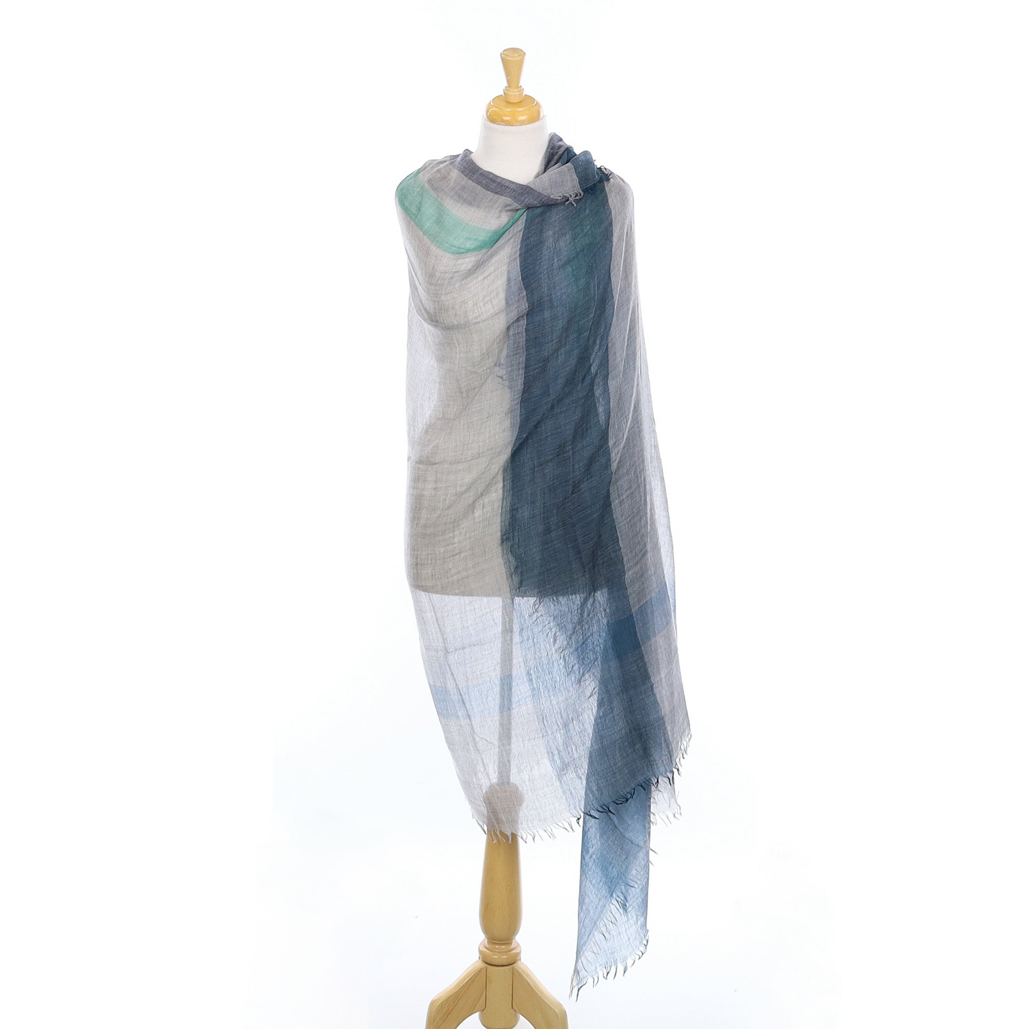 Scottish Begg & Co Blue and Grey Extra Fine Woven Cashmere Wrap
