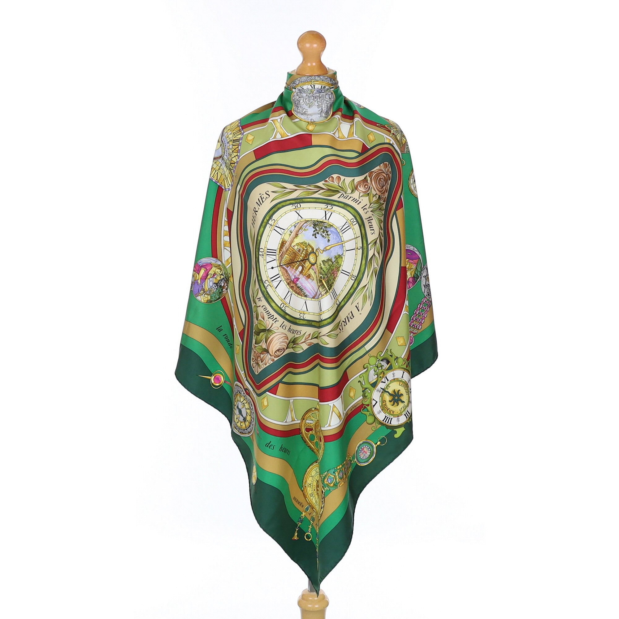 Hermés Parmi Les Fleurs Je compte Les Heures Silk Scarf