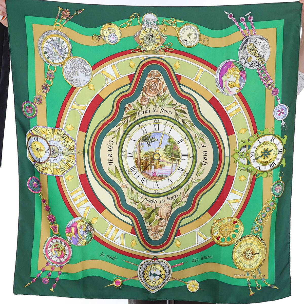 Hermés Parmi Les Fleurs Je compte Les Heures Silk Scarf