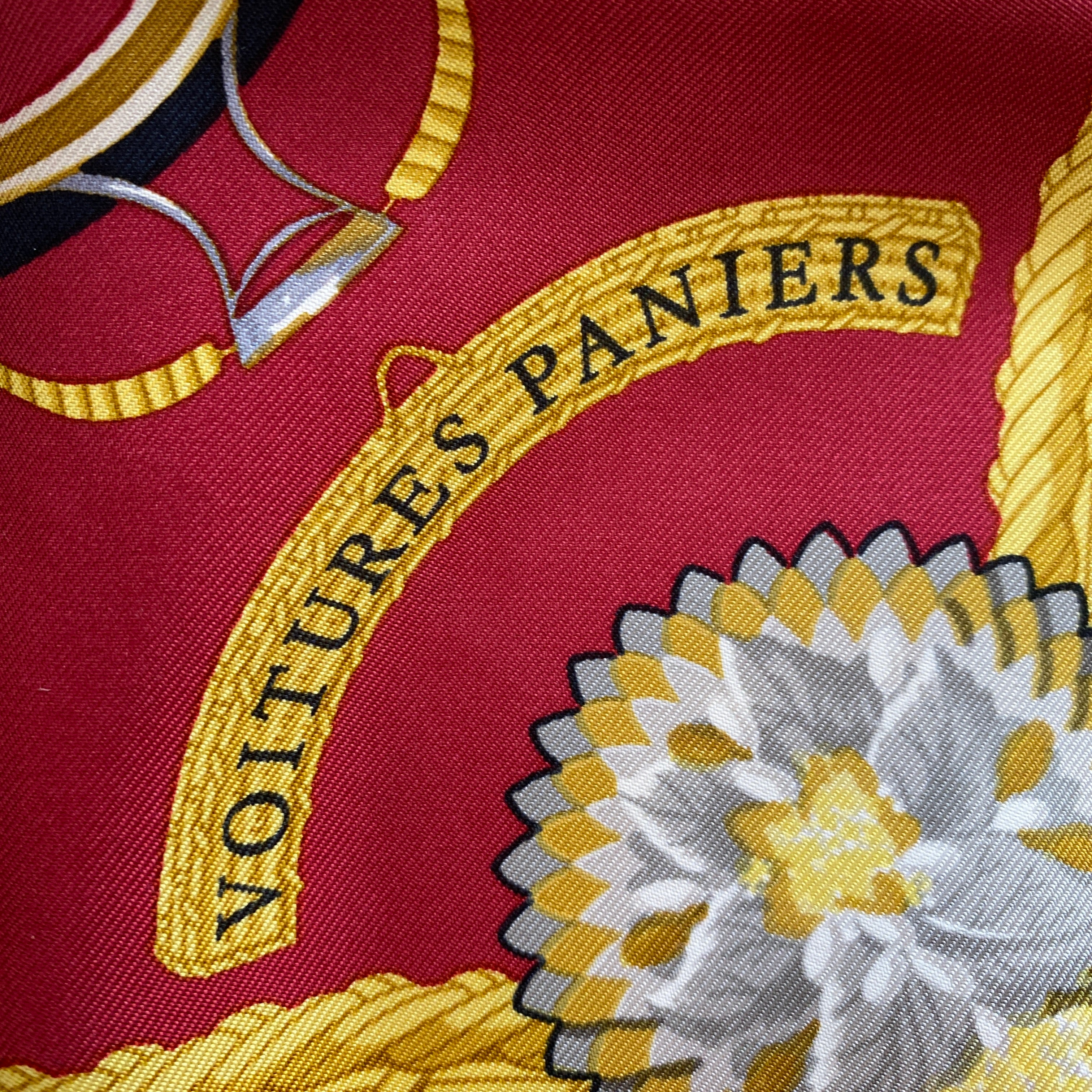 Hermès Voitures Paniers Silk Scarf